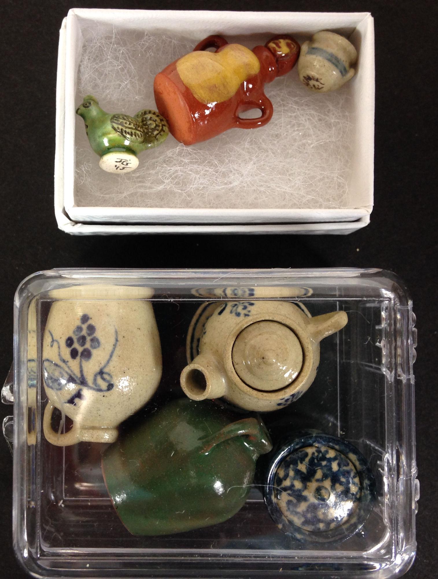 MINIATURE POTTY BY JANE GRABER. INCLUDES BLUE (1 of 1)