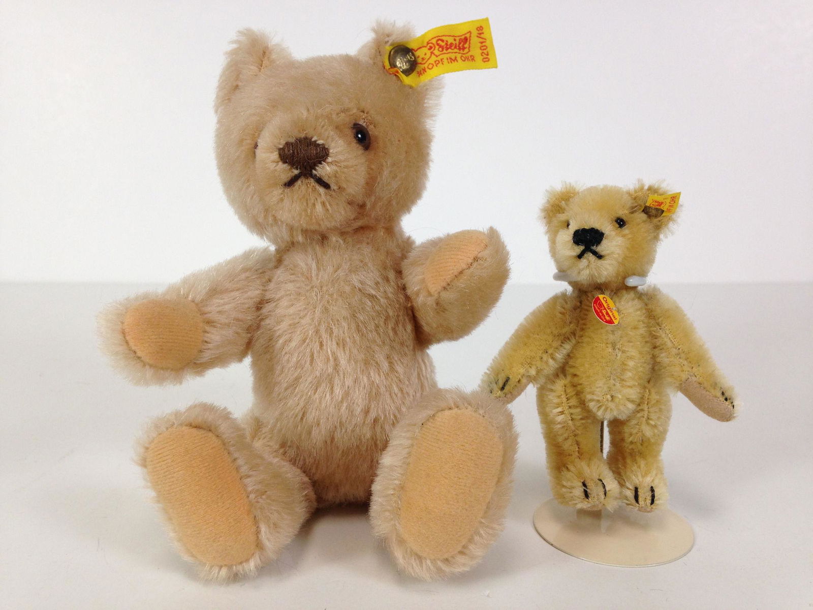 (2) SMALL STEIFF BEARS. INCLUDES 6 1/2" BEIGE MOHAIR (1 of 1)