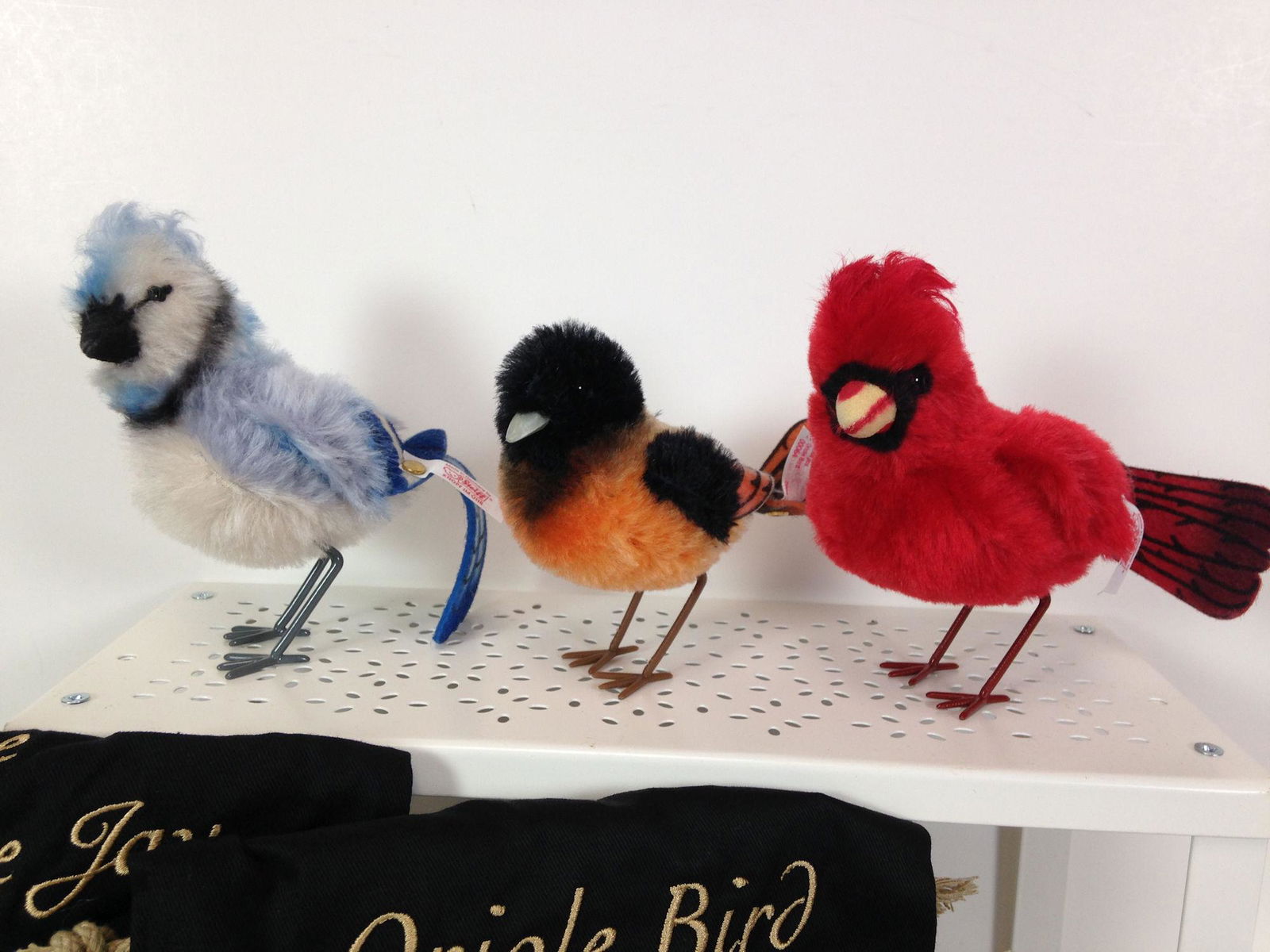 (3) STEIFF NORTH AMERICAN EXCLUSIVE BIRDS. INCLUDES (1 of 2)