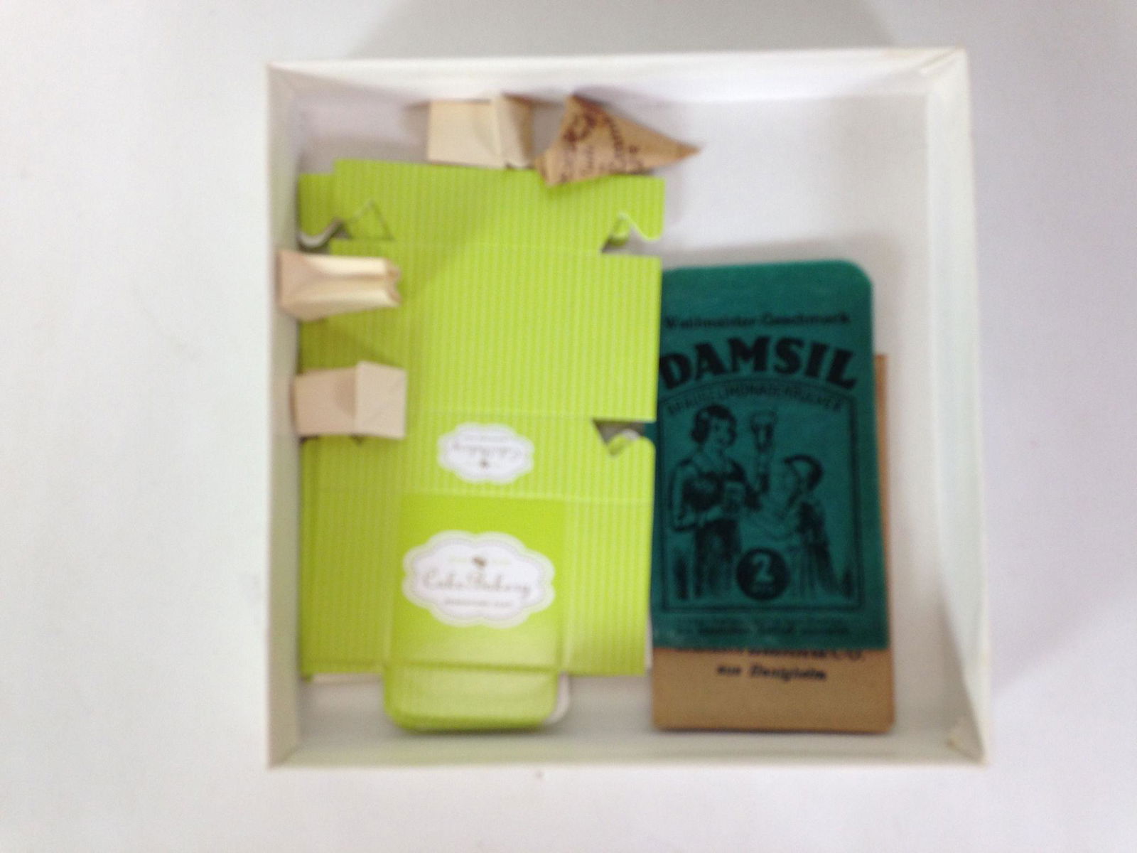 LOT MISCELLANEOUS DOLLHOUSE SIZE BAGS AND BAKERY BOXES, (1 of 1)