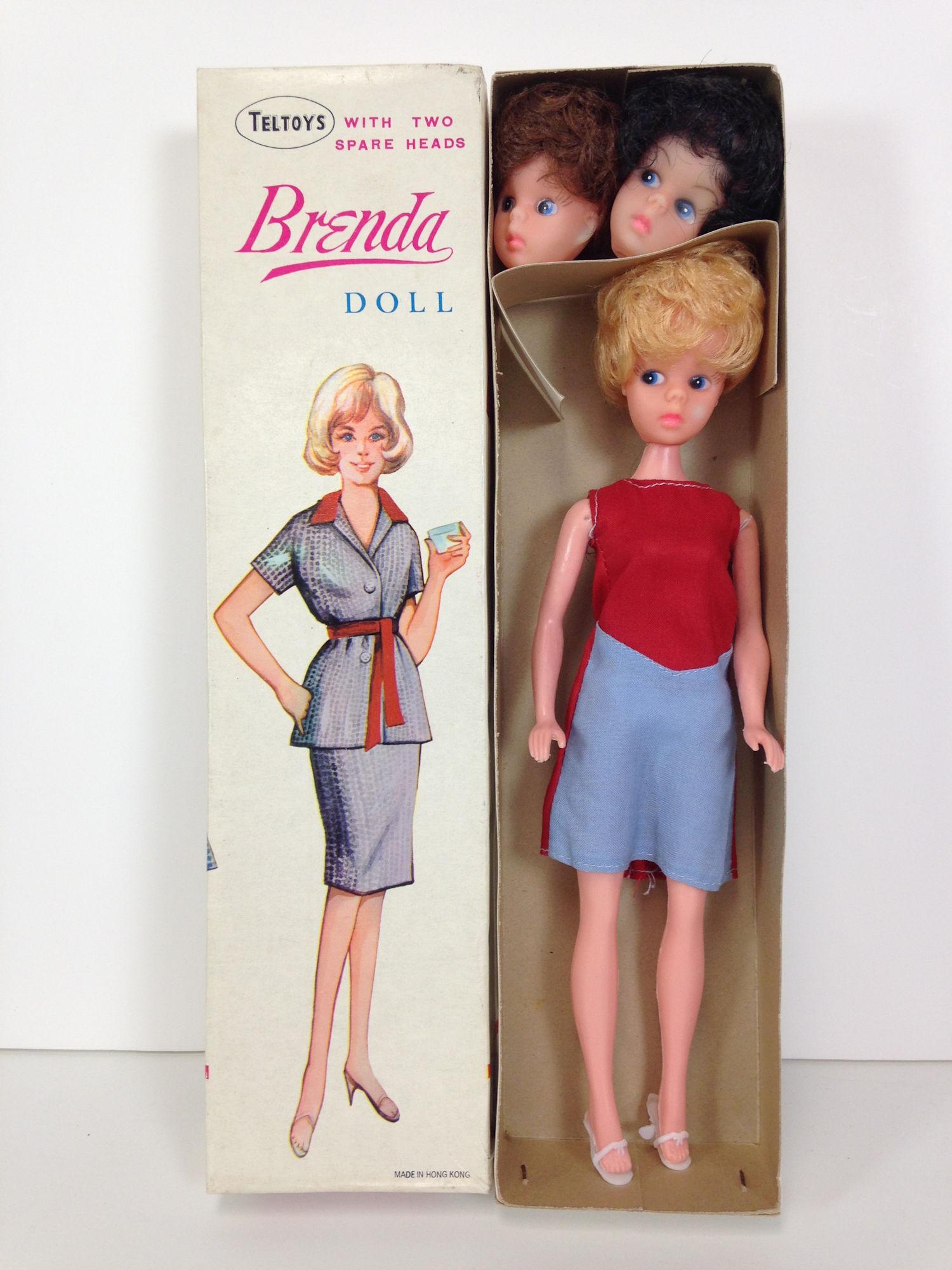 BRENDA DOLL "WITH TWO SPARE HEADS" BY TELTOYS. VINYL (1 of 2)