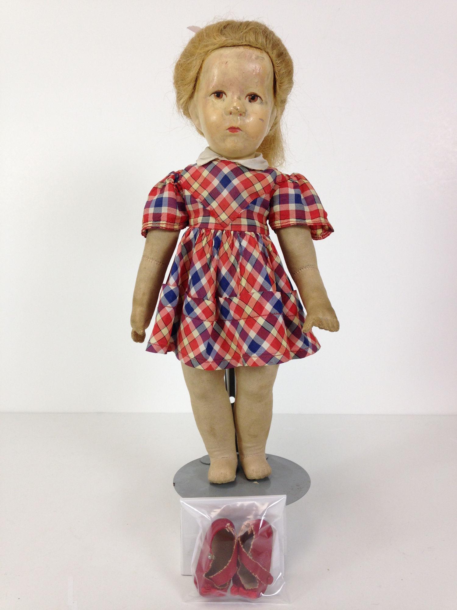 14" KATHE KRUSE LITTLE GERMAN CHILD. MOLDED HEAD (1 of 6)