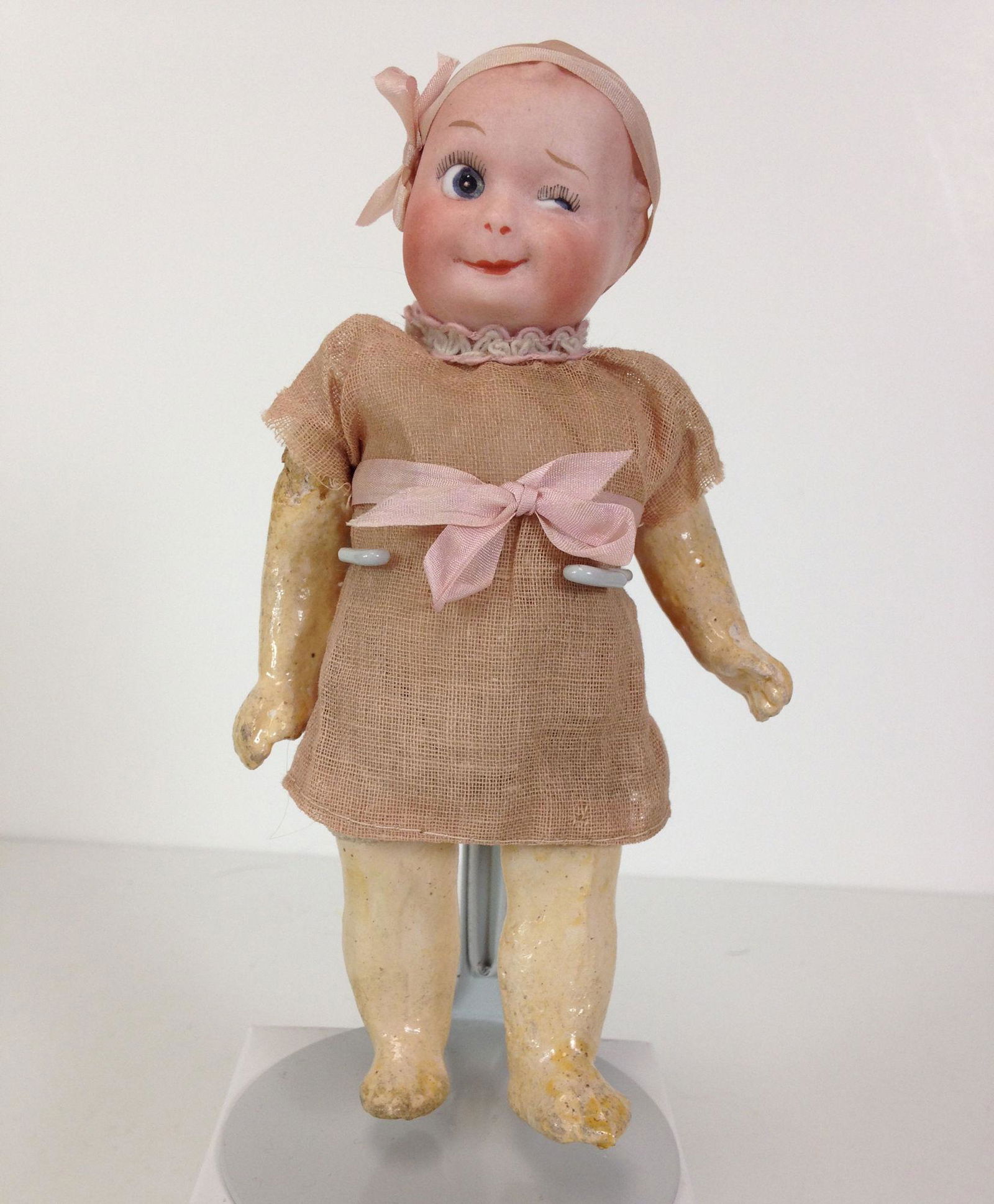 6Â½" GBR. HEUBACH 9141 BISQUE SOCKET HEAD GOOGLY (1 of 1)