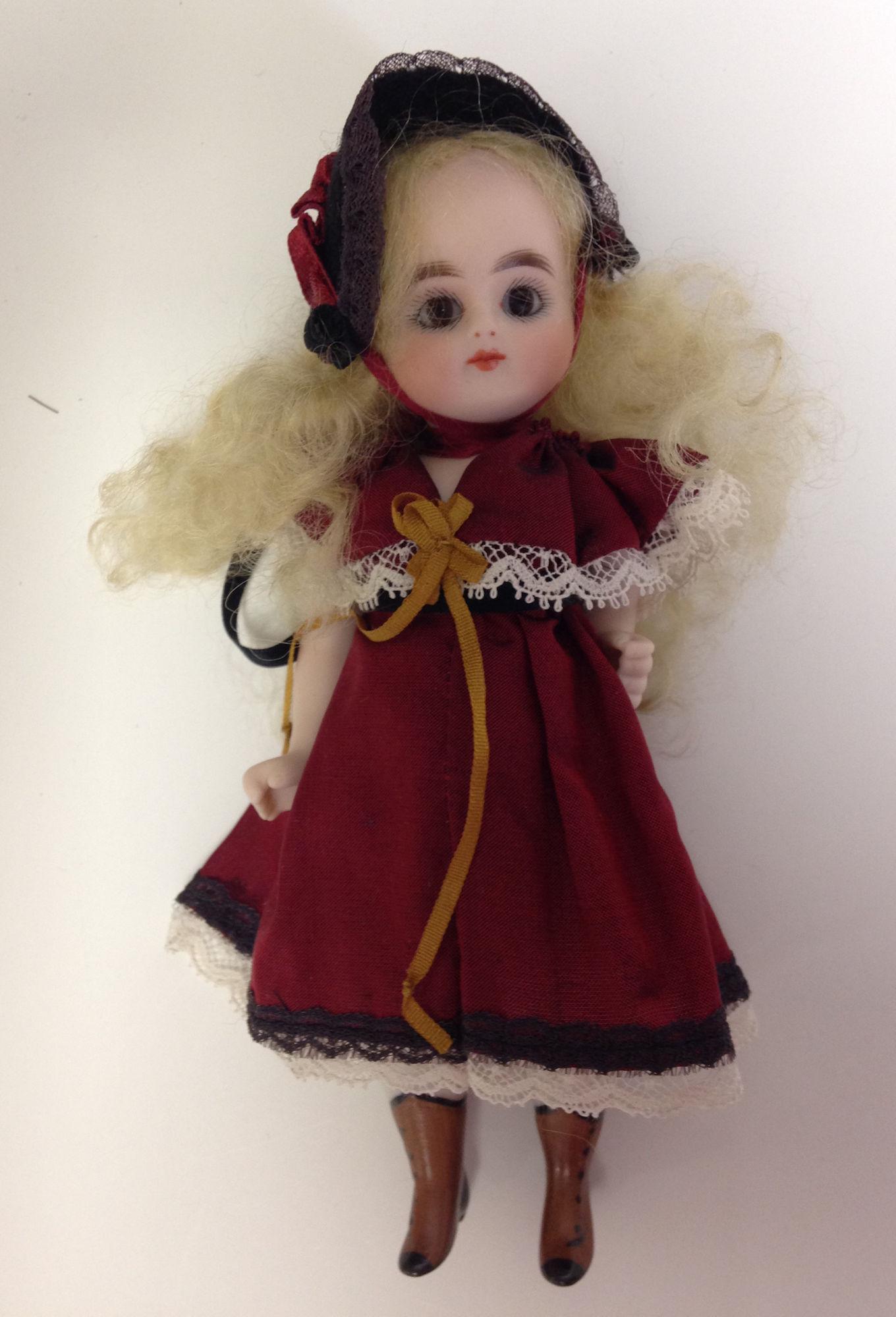 5Â½" ALL BISQUE ARTIST DOLL BY DARLENE LANE MADE FOR (1 of 1)