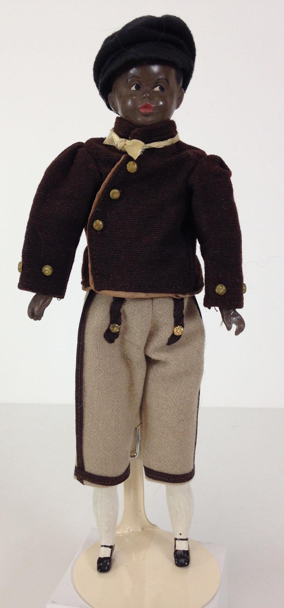 10Â¾" UNMARKED HEUBACH TYPE COMPOSITION SHOULDER HEAD (1 of 1)