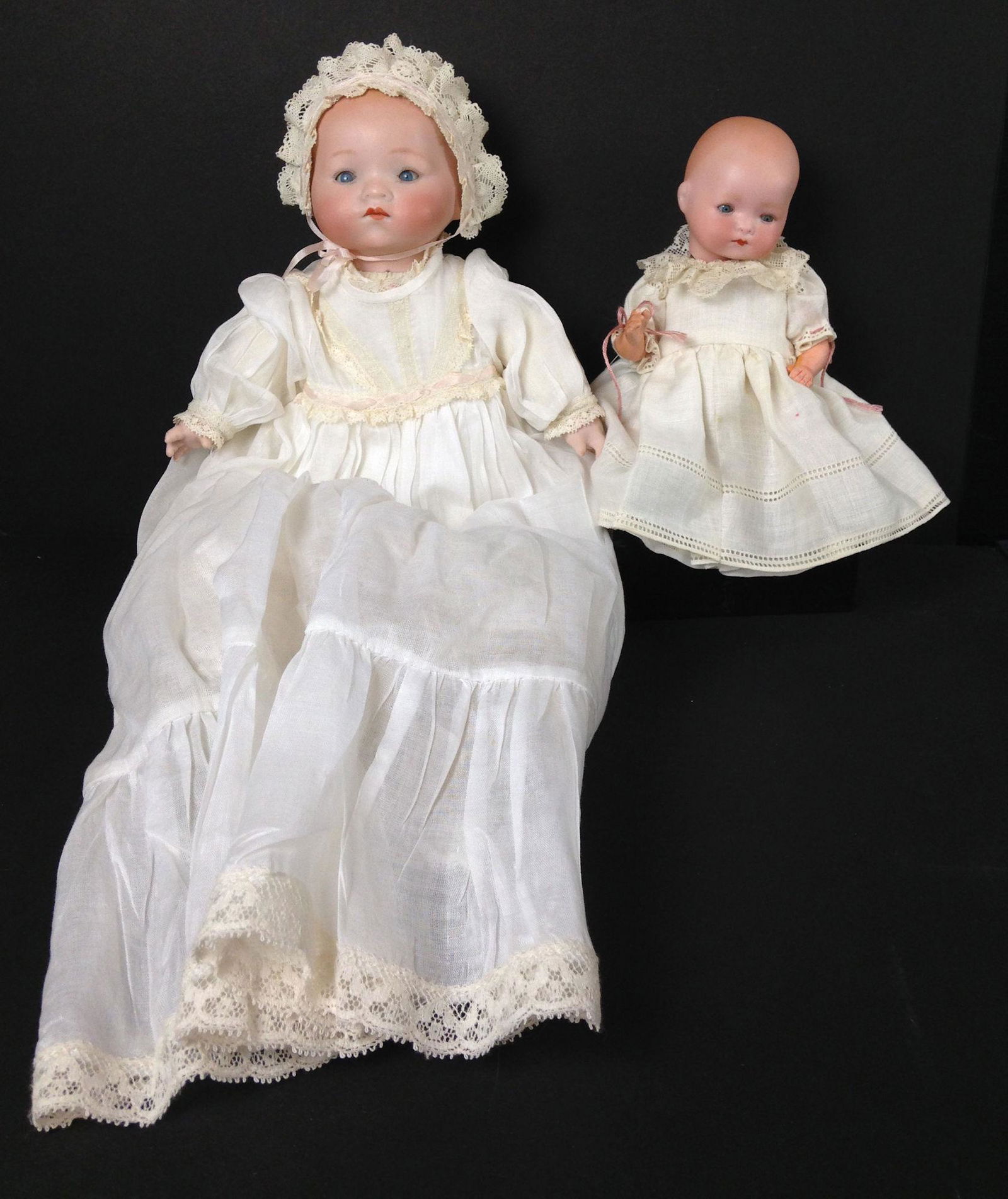 (2) A.M. 341 BISQUE SOLID DOME HEAD BABIES INCLUDING 8" (1 of 1)
