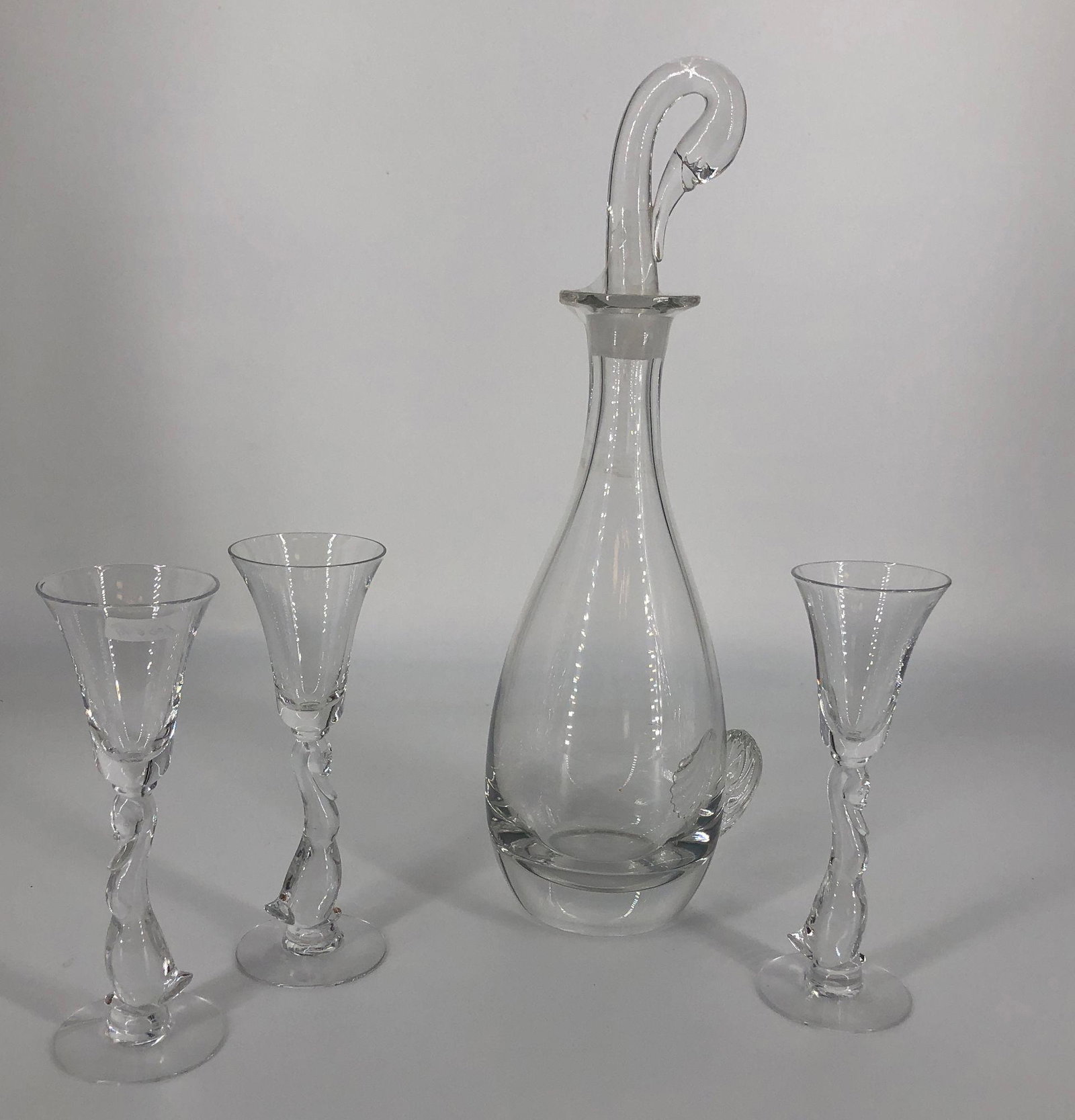 HEISEY 4 PIECE LOT INCLUDING LARGE GOOSE DECANTER AND: HEISEY 4 PIECE LOT INCLUDING LARGE GOOSE DECANTER AND (3) GOOSE STEM SHERRYS.