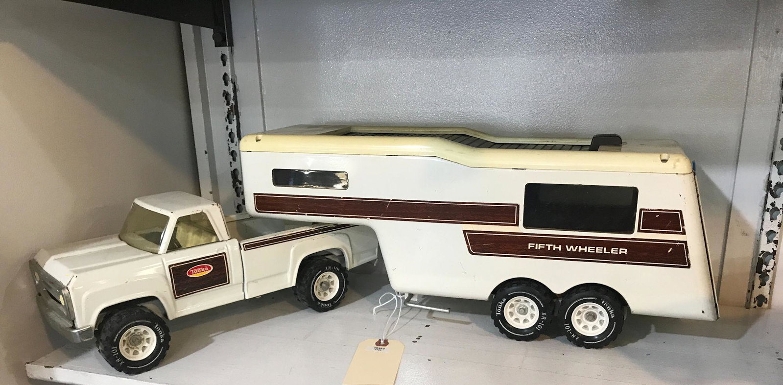 TONKA PICK UP TRUCK W 5TH WHEELER 29 INCHES LONG: TONKA PICK UP TRUCK W 5TH WHEELER 29 INCHES LONG
