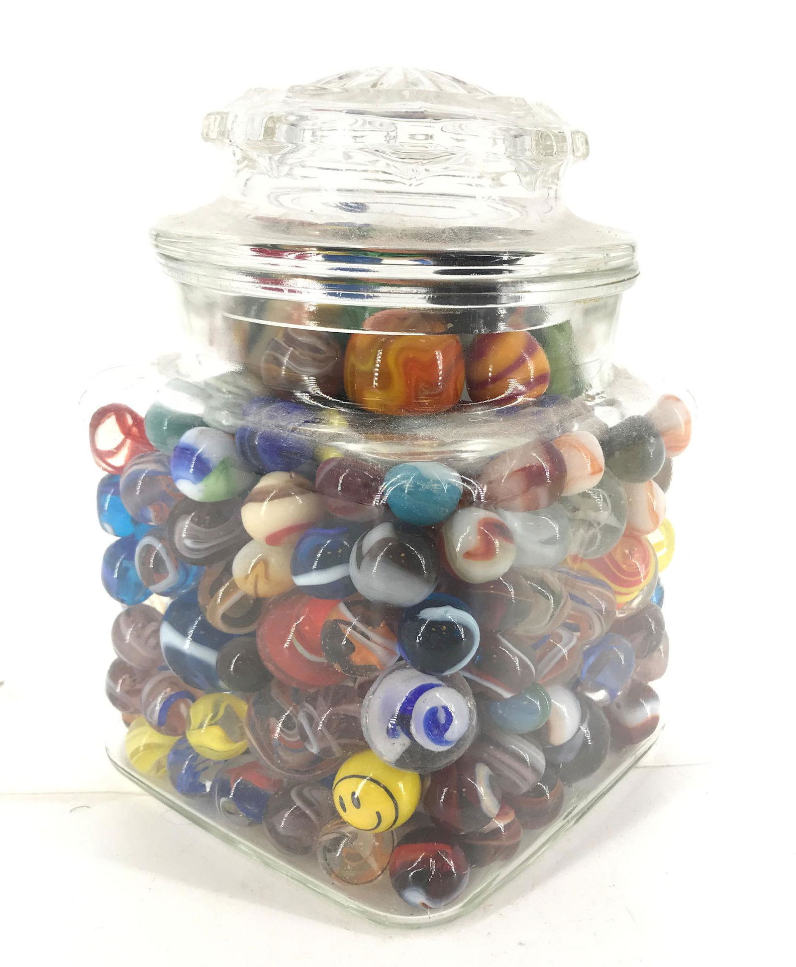 6Â½" APOTHECARY JAR OF MACHINE MADE MARBLES, UNSORTED (1 of 1)