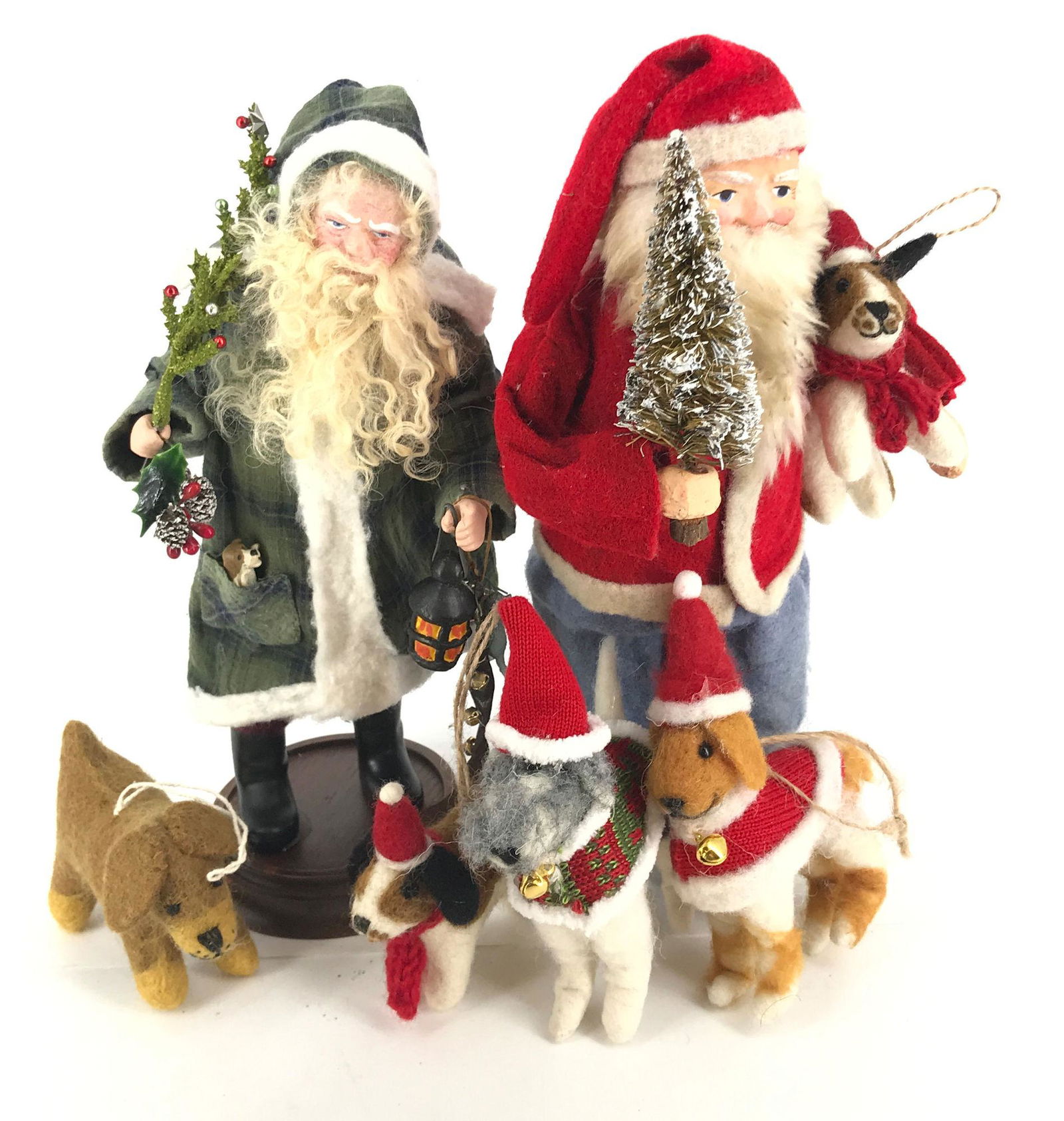 BOX LOT INCLUDING SANTA FIGURINES AND FELT DOG (1 of 1)