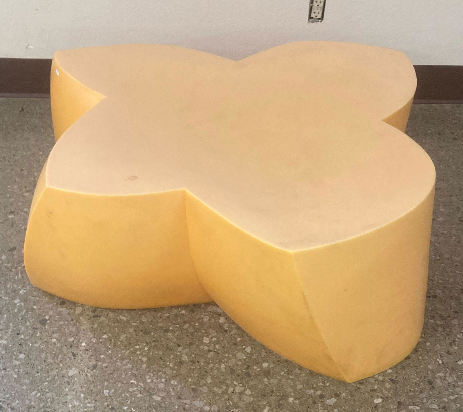 HELLER/ FRANK GEHRY OUTDOOR FLOWER SHAPED COFFEE TABLE, (1 of 6)