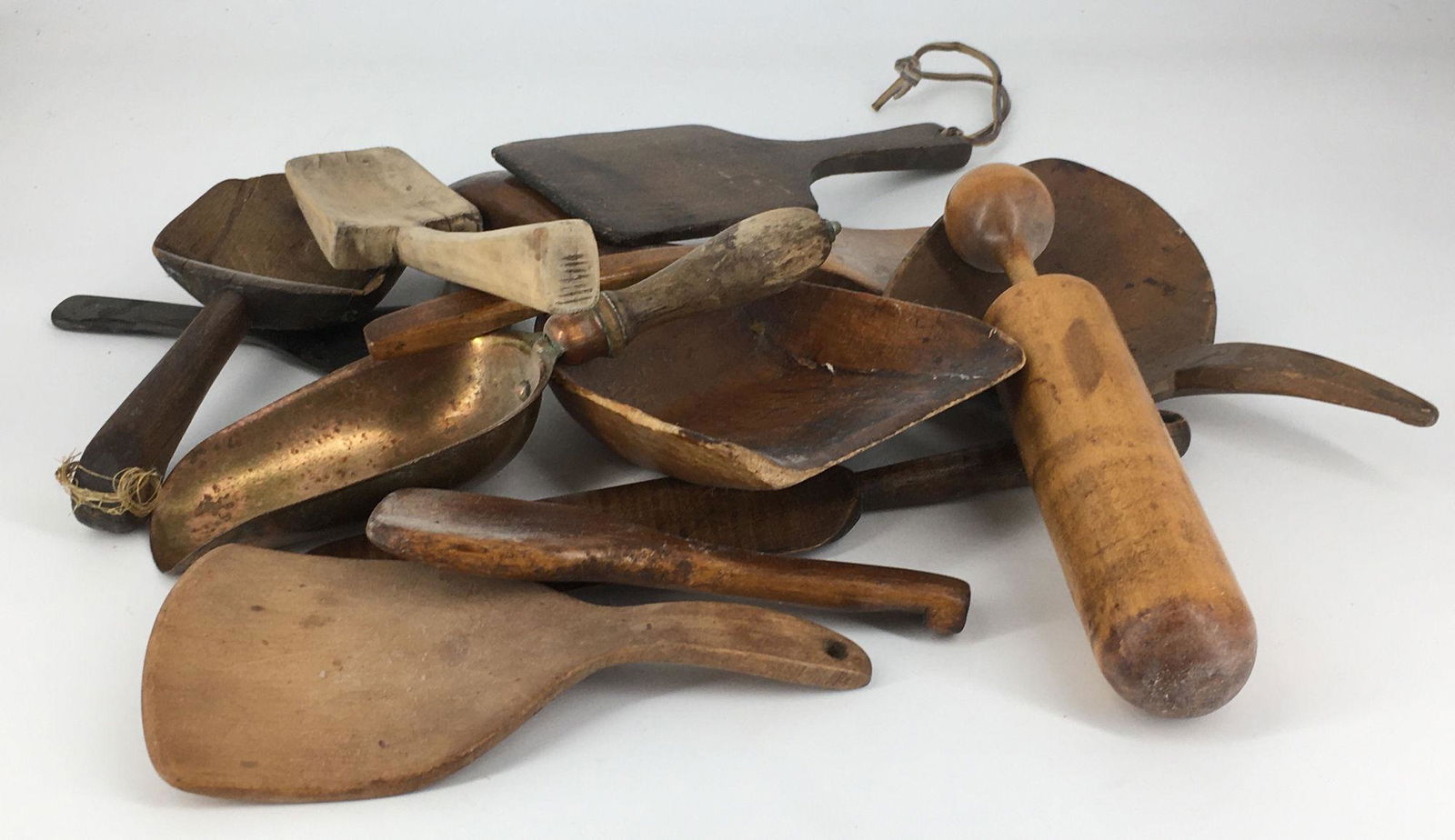 BOX LOT VINTAGE HAND CARVED WOODEN KITCHEN TOOLS, ONE (1 of 1)