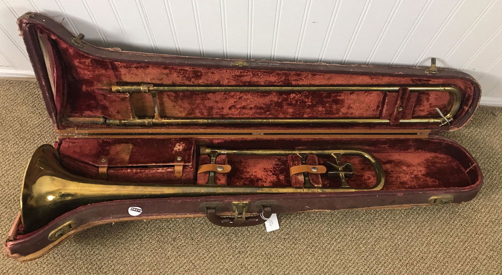 VINTAGE REYNOLDS TROMBONE WITH "ADAM WERNER" ON CASE. (1 of 1)