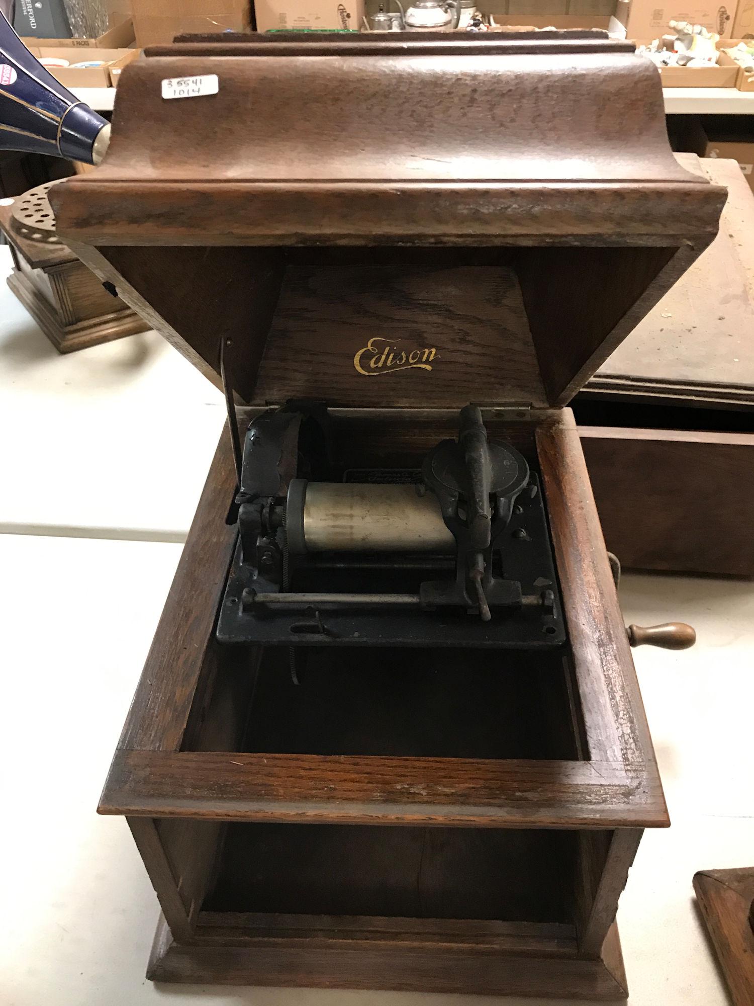 EDISON TABLETOP CYLINDER RECORD PLAYER. DOES NOT PLAY (1 of 1)