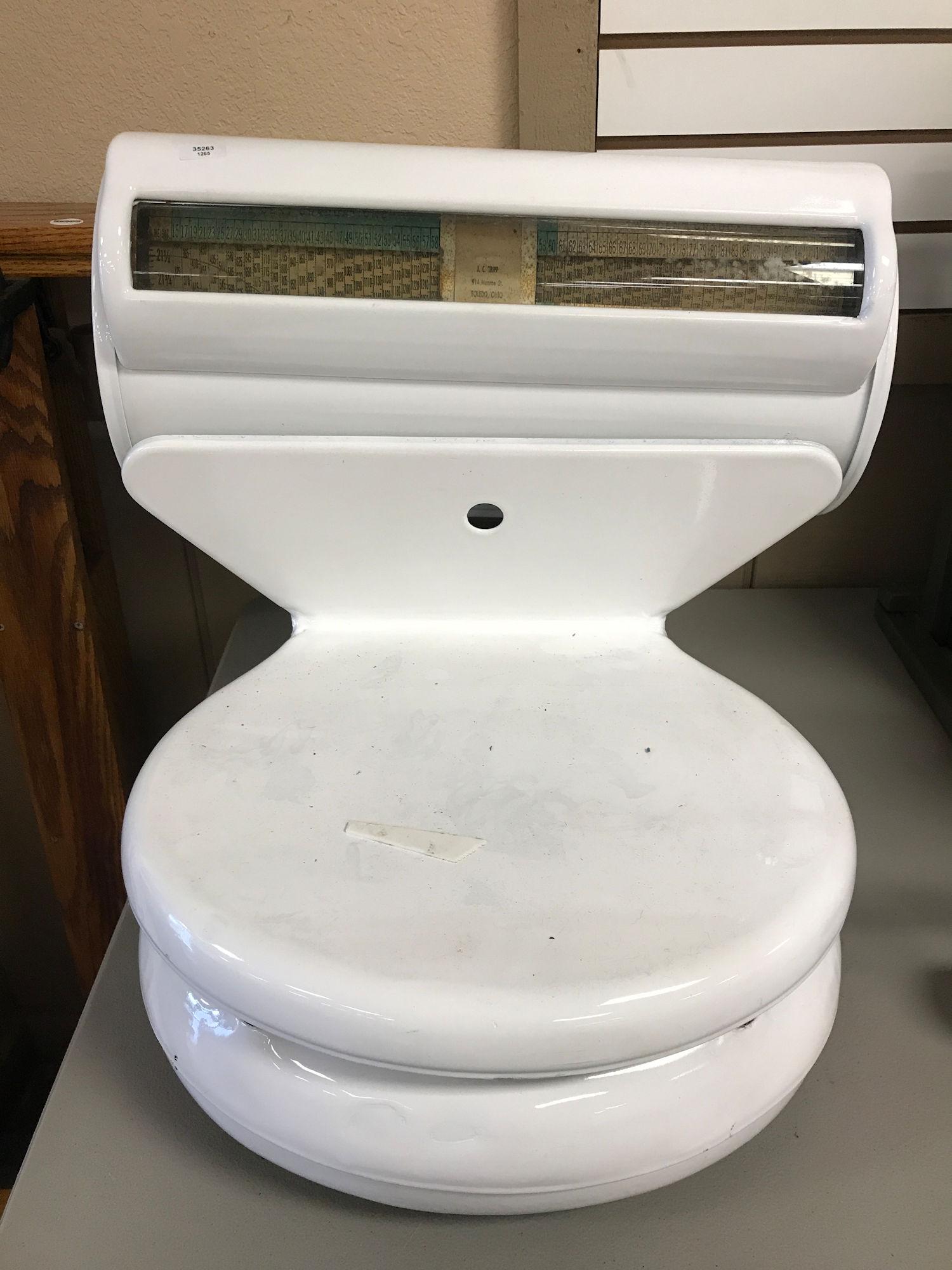 STIMPSON (TRUE WEIGHT)WHITE ENAMEL STORE SCALE 19" TALL (1 of 1)