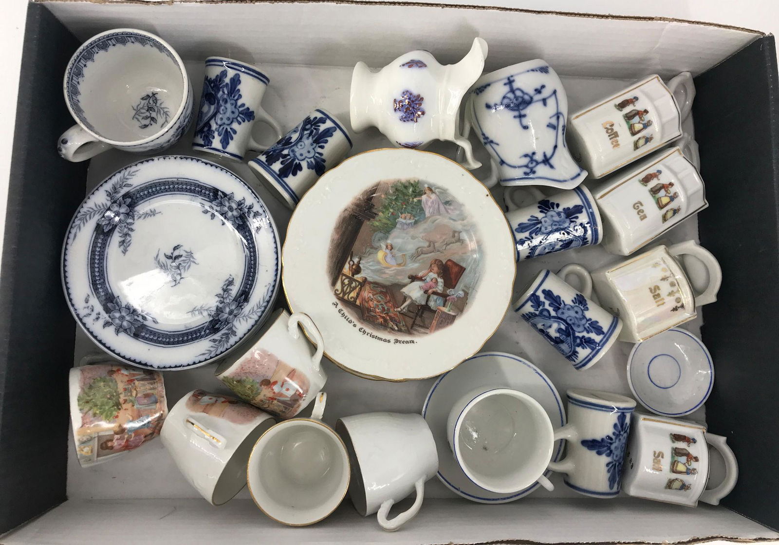 BOX LOT CHILDS DISHES INCLUDING GERMAN SET (CHILDS (1 of 1)