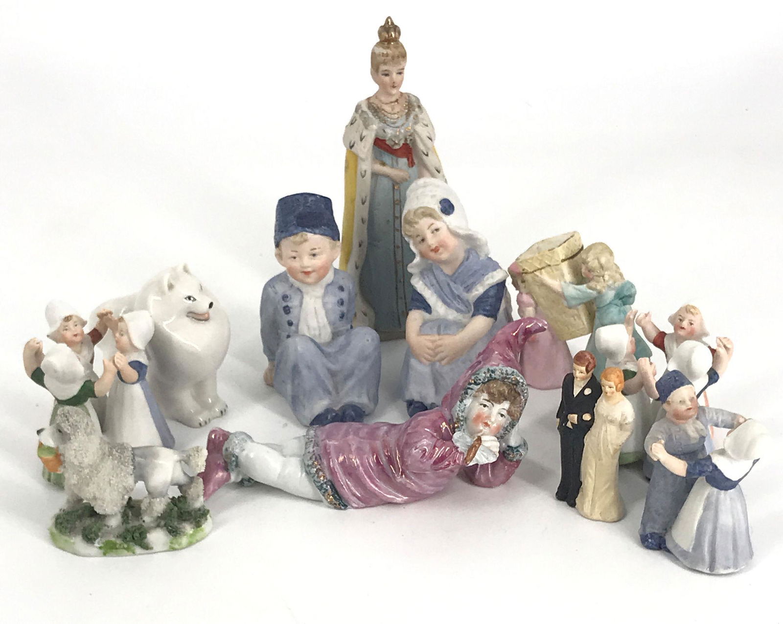 BOX LOT OF BISQUE AND CHINA FIGURINES, QUEEN IS 6" TALL (1 of 1)