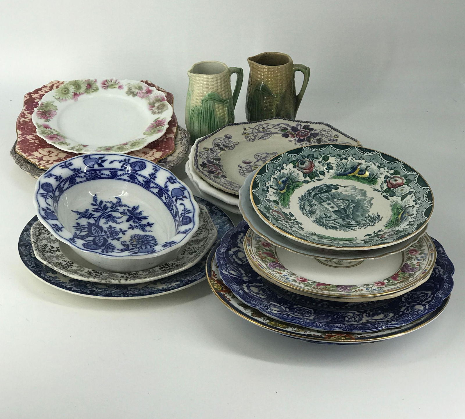 BOX LOT CHINA INCLUDING TWO 4Â½" CORN PITCHERS. (1 of 2)