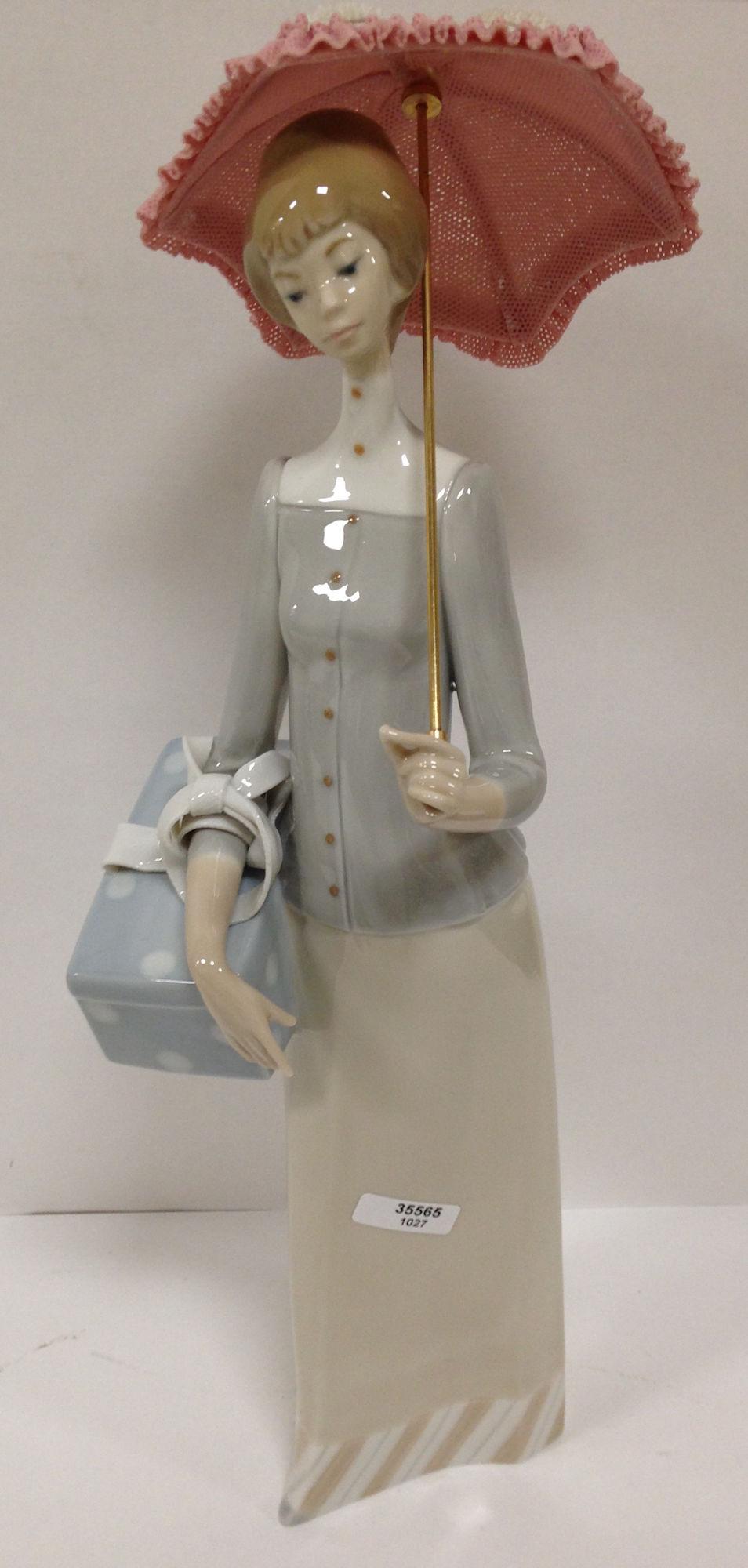LLADRO FIGURINE - LADY WITH PINK AND WHITE UMBRELLA (1 of 2)