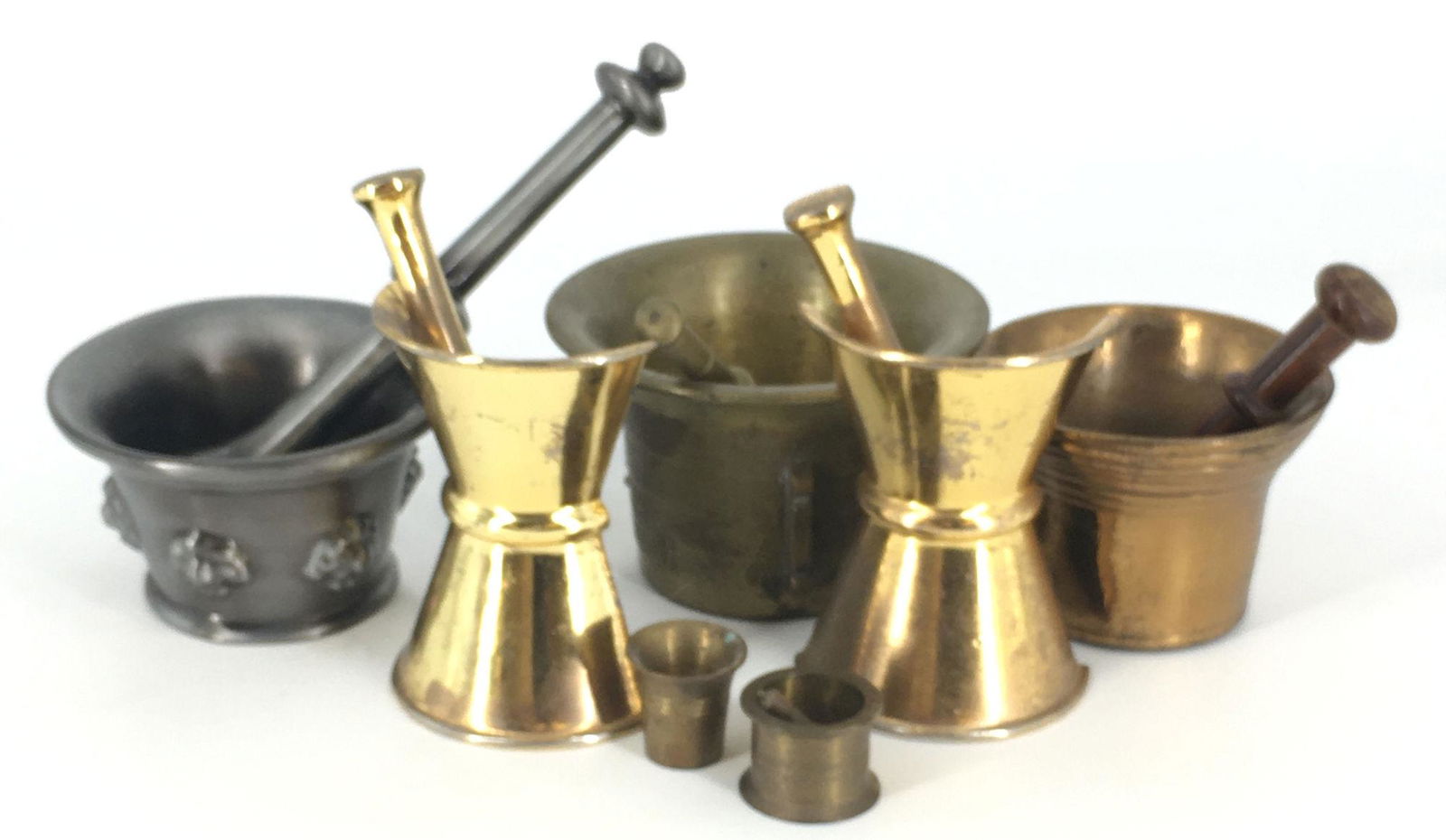 BOX LOT PHARMACEUTICAL MORTAR AND PESTLES INCLUDING 2 (1 of 1)