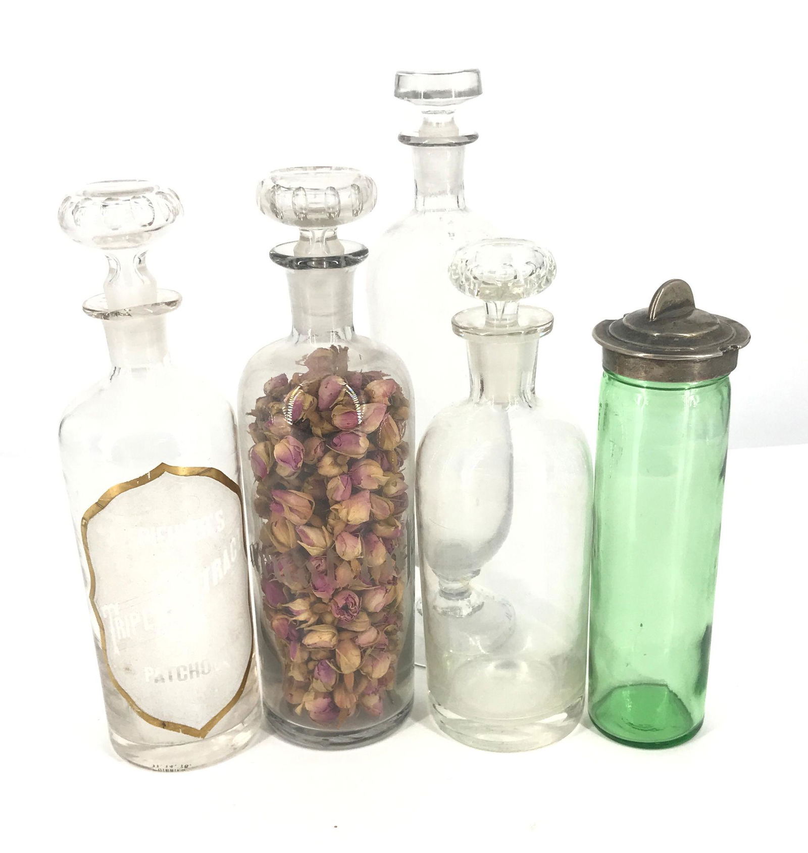 BOX LOT JARS INCLUDING A FOOTED WARNER & CO., PHILA;: BOX LOT JARS INCLUDING A FOOTED WARNER & CO., PHILA; AND A. SPIEHLER'S TRIPLE EXTRACT. ALL WITH LIDS AND STOPPERS. (8¼"-11¼").