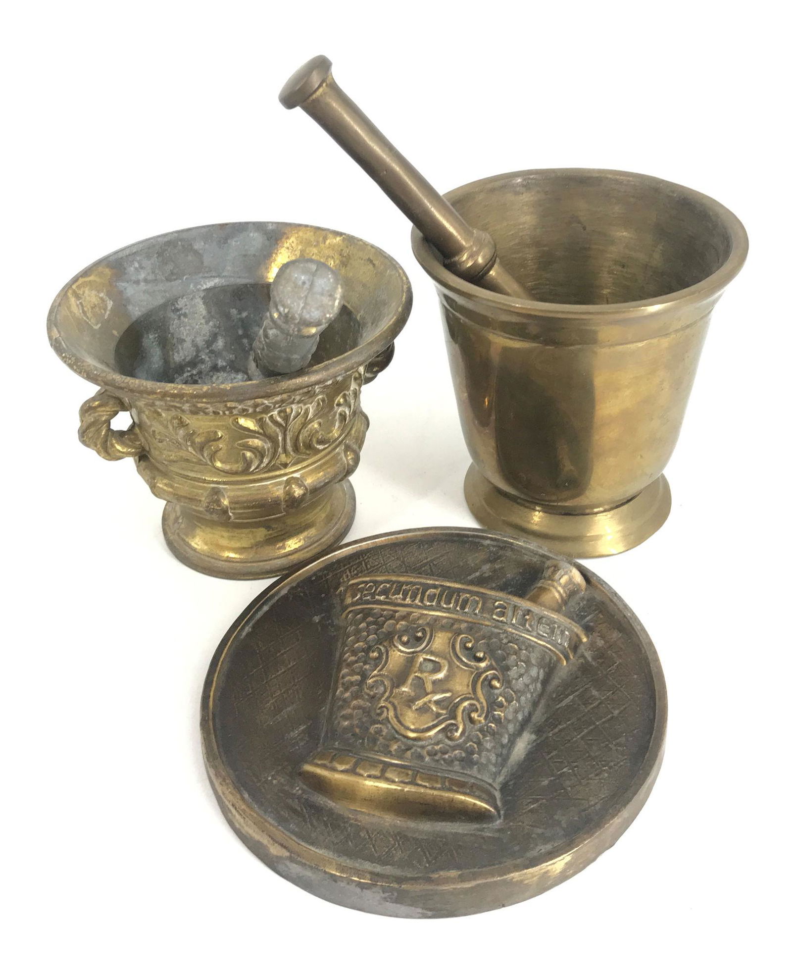 BOX LOT INCLUDING MORTAR AND PESTLES (4"-5"). (1 of 1)