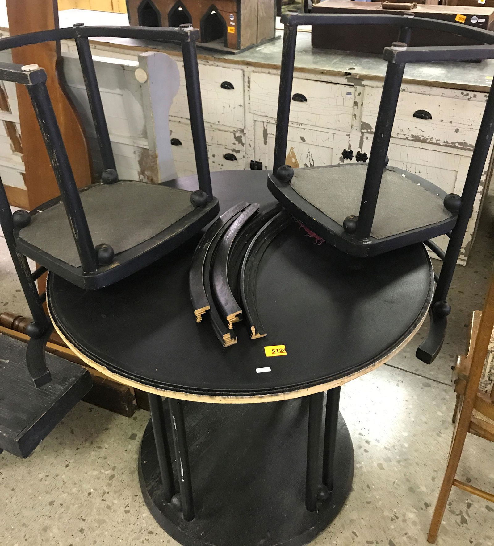 THONET JOSEF HOFFMAN STYLE TABLE WITH 2 CHAIRS. (1 of 8)