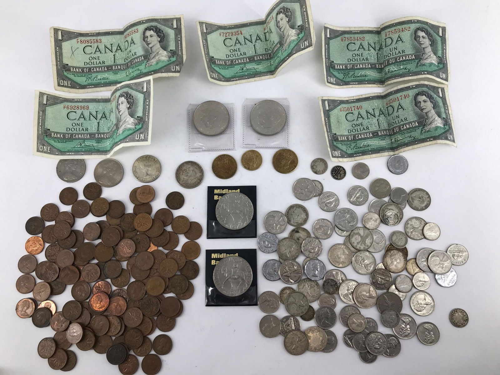 LOT OF FOREIGN COINS AND CURRENCY (1 of 20)