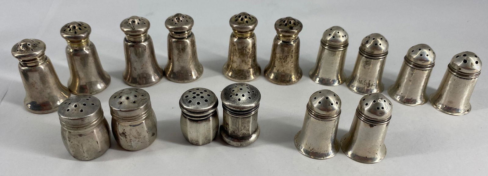 LOT OF STERLING SILVER SALT AND PEPPER SHAKERS (1 of 4)