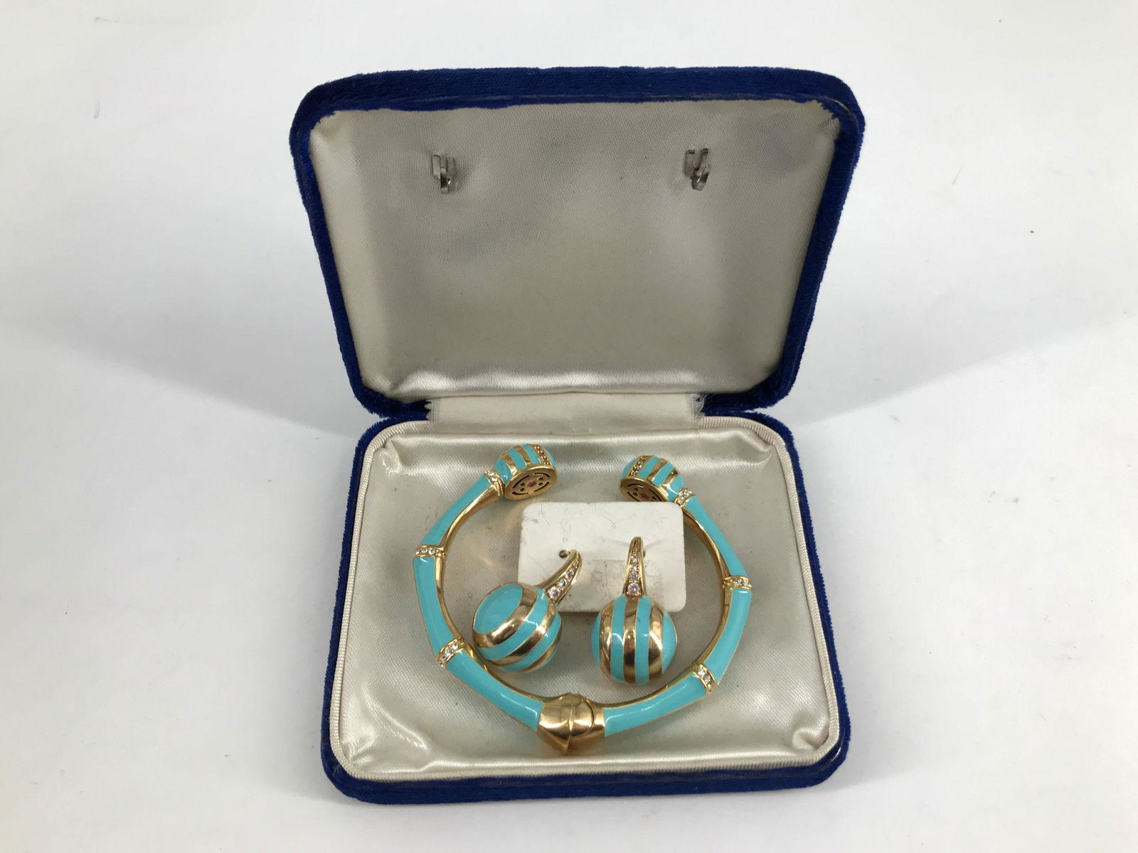 LAUREN G ADAMS JEWELRY SET (1 of 4)