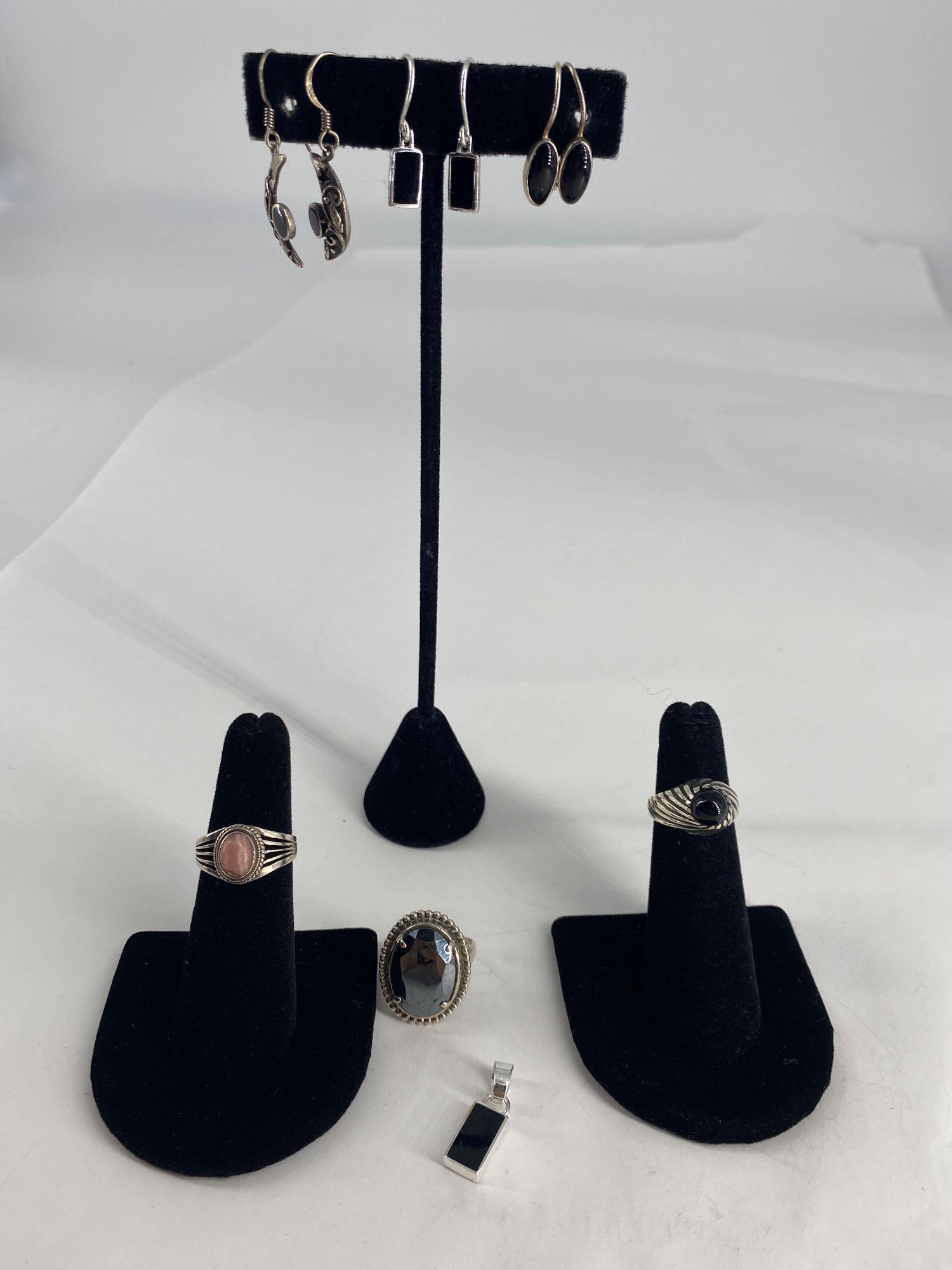 LOT OF SILVER AND STONE FASHION JEWELRY (1 of 9)