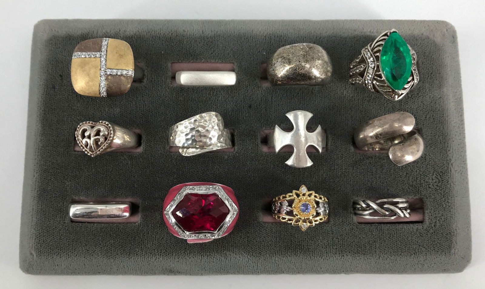 LOT OF STERLING SILVER RINGS (1 of 4)