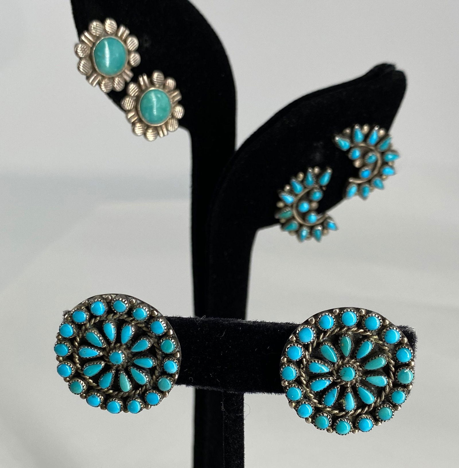 STERLING SILVER SOUTHWESTERN STYLE SCREWBACK EARRINGS (1 of 11)