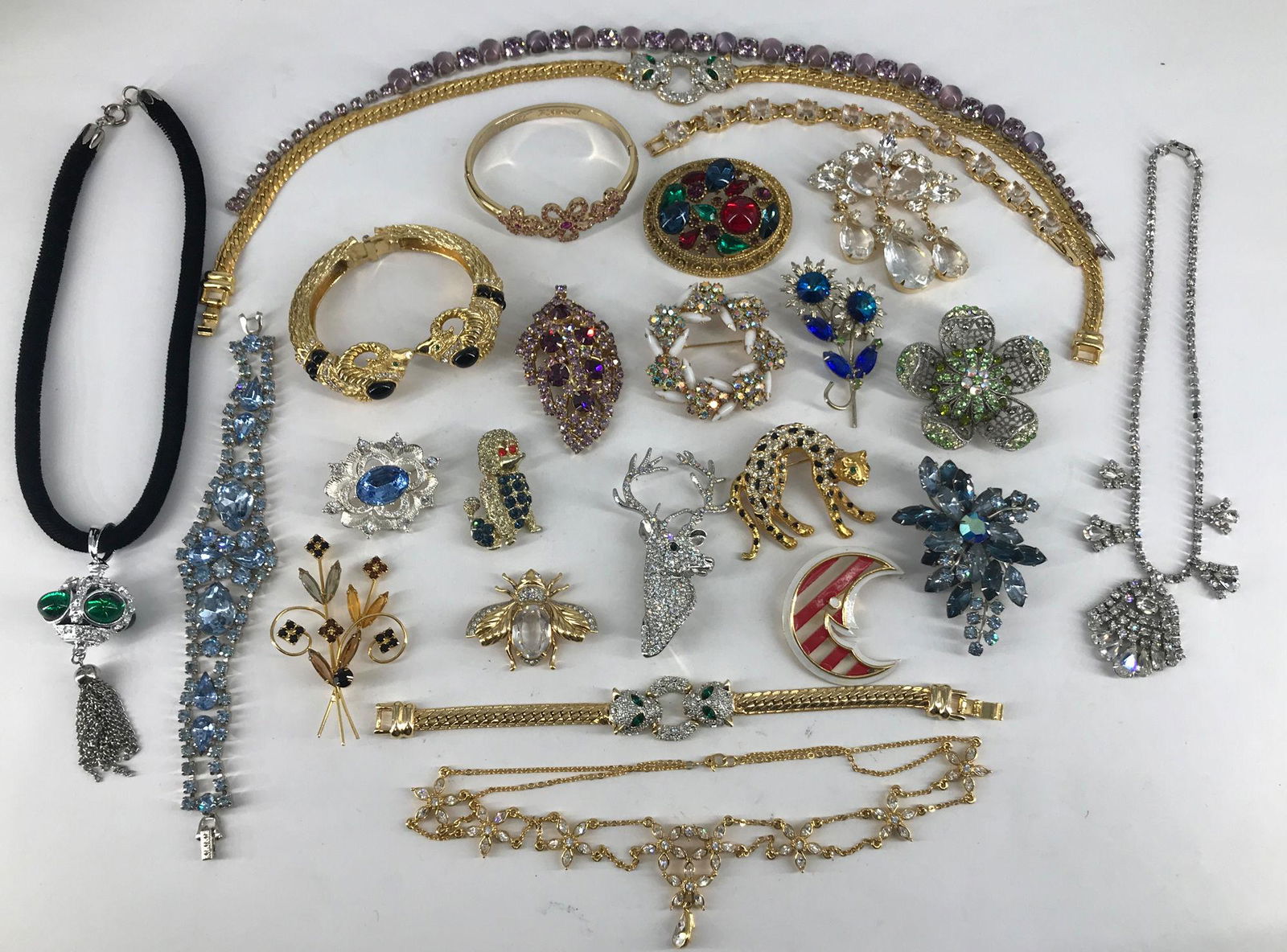 VINTAGE TO MODERN RHINESTONE ACCESSORIES (1 of 12)