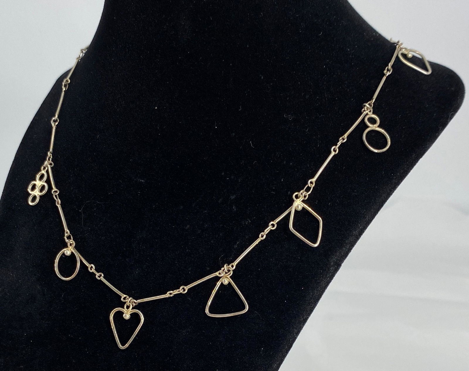 MODERN STERLING SILVER FASHION NECKLACE (1 of 2)