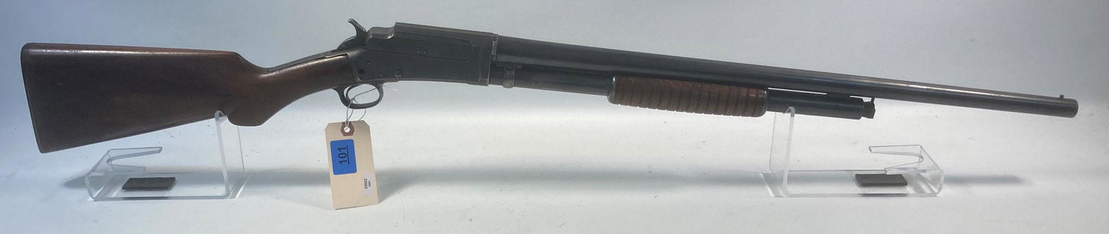 MARLIN MODEL 1889 .12 GAUGE PUMP SHOTGUN SN: 7862,: MARLIN MODEL 1889 .12 GAUGE PUMP SHOTGUN SN: 7862, BROKEN STOCK AND DOES NOT FUNCTION. BY BIDDING ON THIS LOT BUYER ACCEPTS RESPONSIBILTY OF KNOWLEDGE OF STATE AND FEDERAL LAWS FOR RECEIVING THIS ITEM