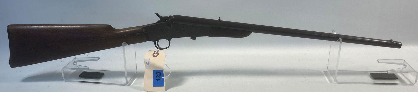 REMINGTON MODEL DROP BLOCK .22 CALIBER SINGLE SHOT: REMINGTON MODEL DROP BLOCK .22 CALIBER SINGLE SHOT RIFLE SN: 151339454. BY BIDDING ON THIS LOT BUYER ACCEPTS RESPONSIBILTY OF KNOWLEDGE OF STATE AND FEDERAL LAWS FOR RECEIVING THIS ITEM.