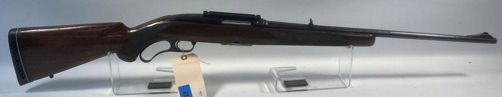WINCHESTER MODEL 88 .284 WIN CALIBER LEVER RIFLE SN:: WINCHESTER MODEL 88 .284 WIN CALIBER LEVER RIFLE SN: 217755A, LIGHT SURFACE RUST. BY BIDDING ON THIS LOT BUYER ACCEPTS RESPONSIBILTY OF KNOWLEDGE OF STATE AND FEDERAL LAWS FOR RECEIVING THIS ITEM.