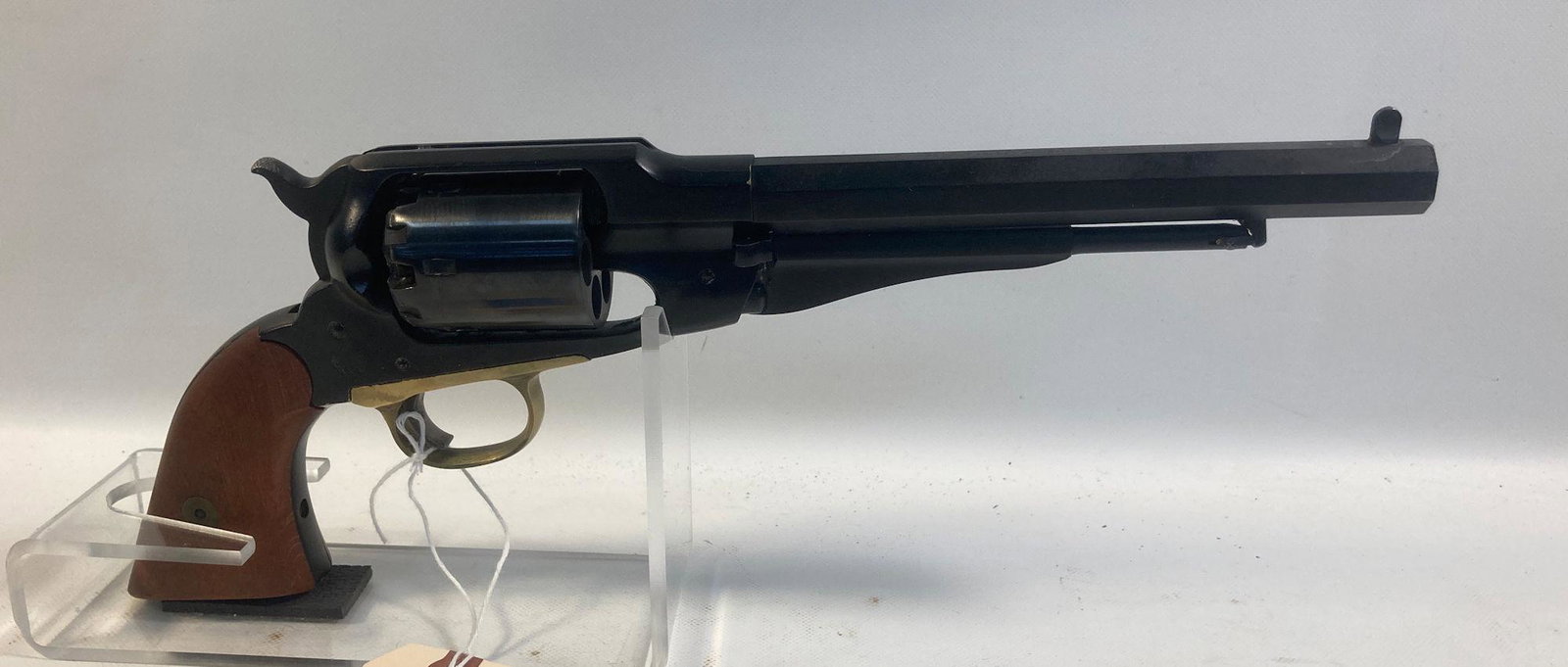 CVA, MODEL 1858 REMINGTON ARMS, .44 CALIBER MZ LOADING: CVA, MODEL 1858 REMINGTON ARMS, .44 CALIBER MZ LOADING REVOLVER SN: NONE, INCLUDING ORIGINAL BOX. ********DOES NOT NEED CALLED IN********