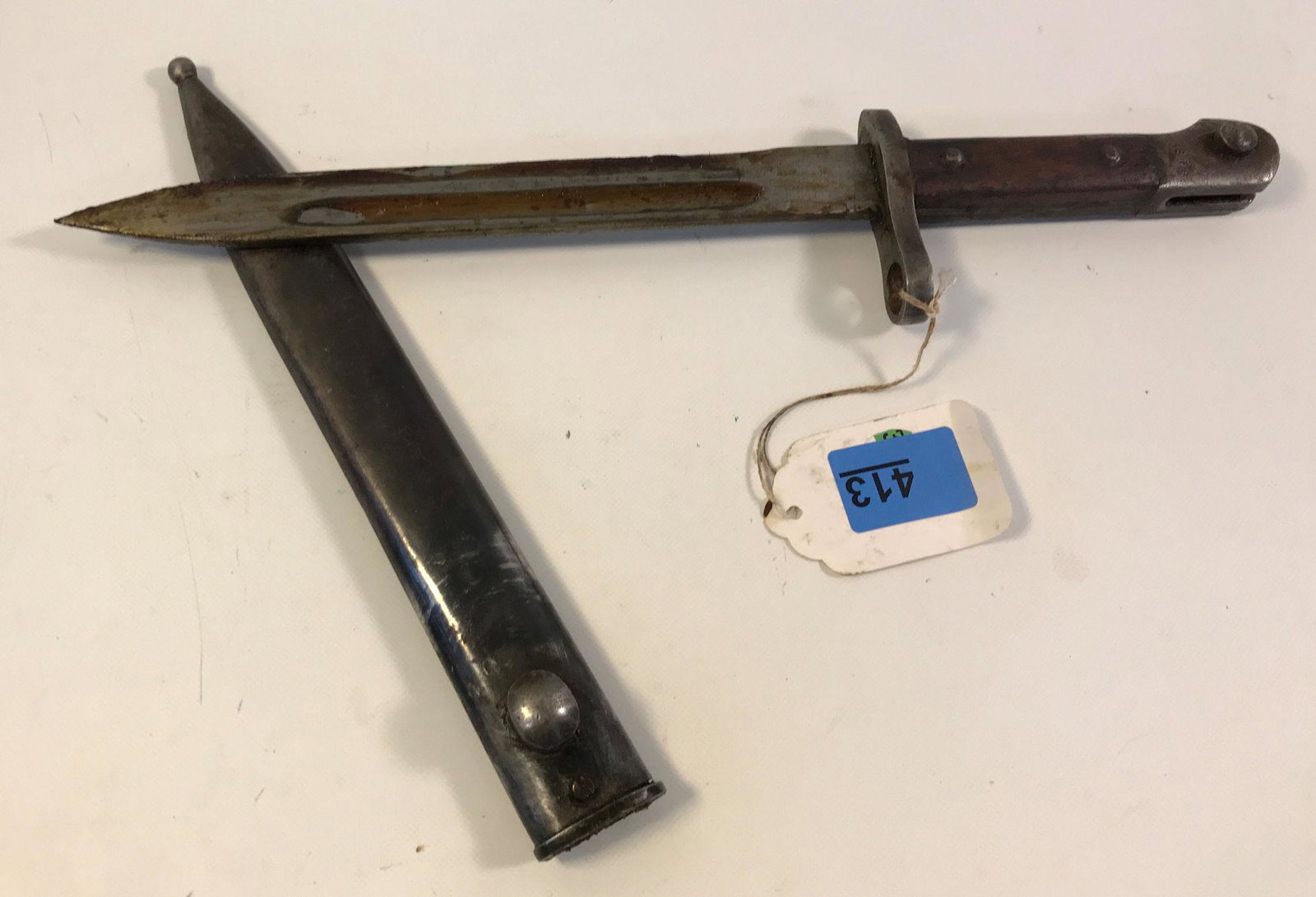 BAYONET NO.201281 WITH SCABBARD: BAYONET NO.201281 WITH SCABBARD