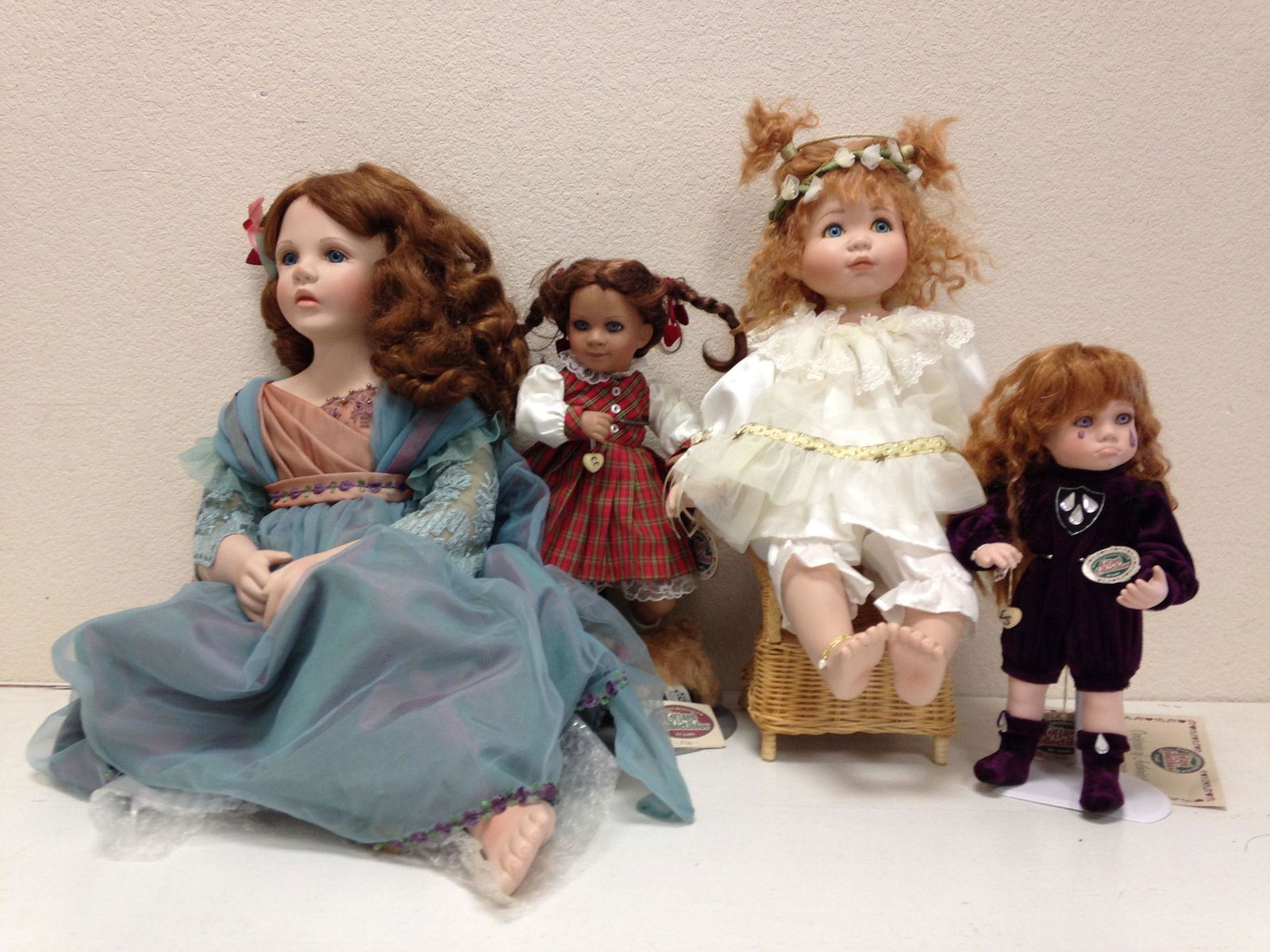 LOT 4 BOXED DOLLS INCLUDING COTTAGE COLLECTIBLES. ALL (1 of 1)