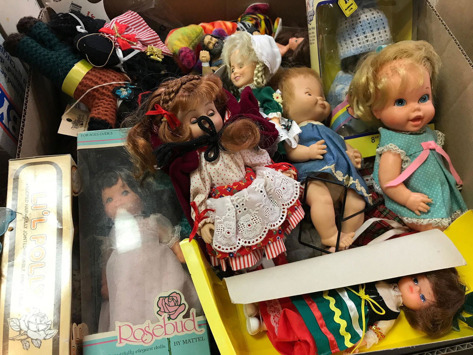 LOT MISCELLANEOUS DOLL AND DOLL RELATED ITEMS. ALL (1 of 1)