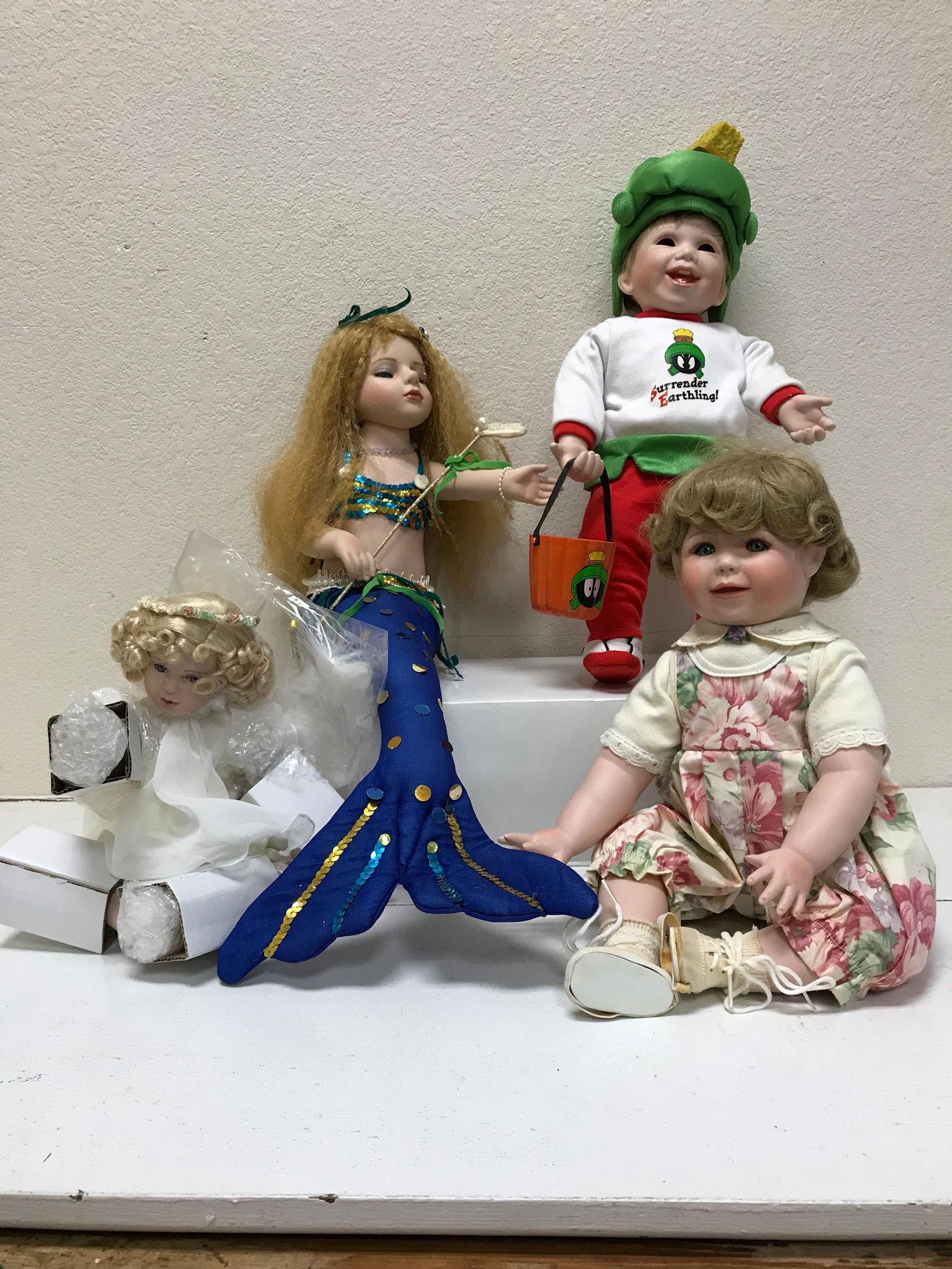 LOT 4 BOXED PORCELAIN DOLLS INCLUDING THE HAMILTON: LOT 4 BOXED PORCELAIN DOLLS INCLUDING THE HAMILTON COLLECTION. ALL ITEMS SOLD AS IS. CONDITION REPORTS NOT AVAILABLE.