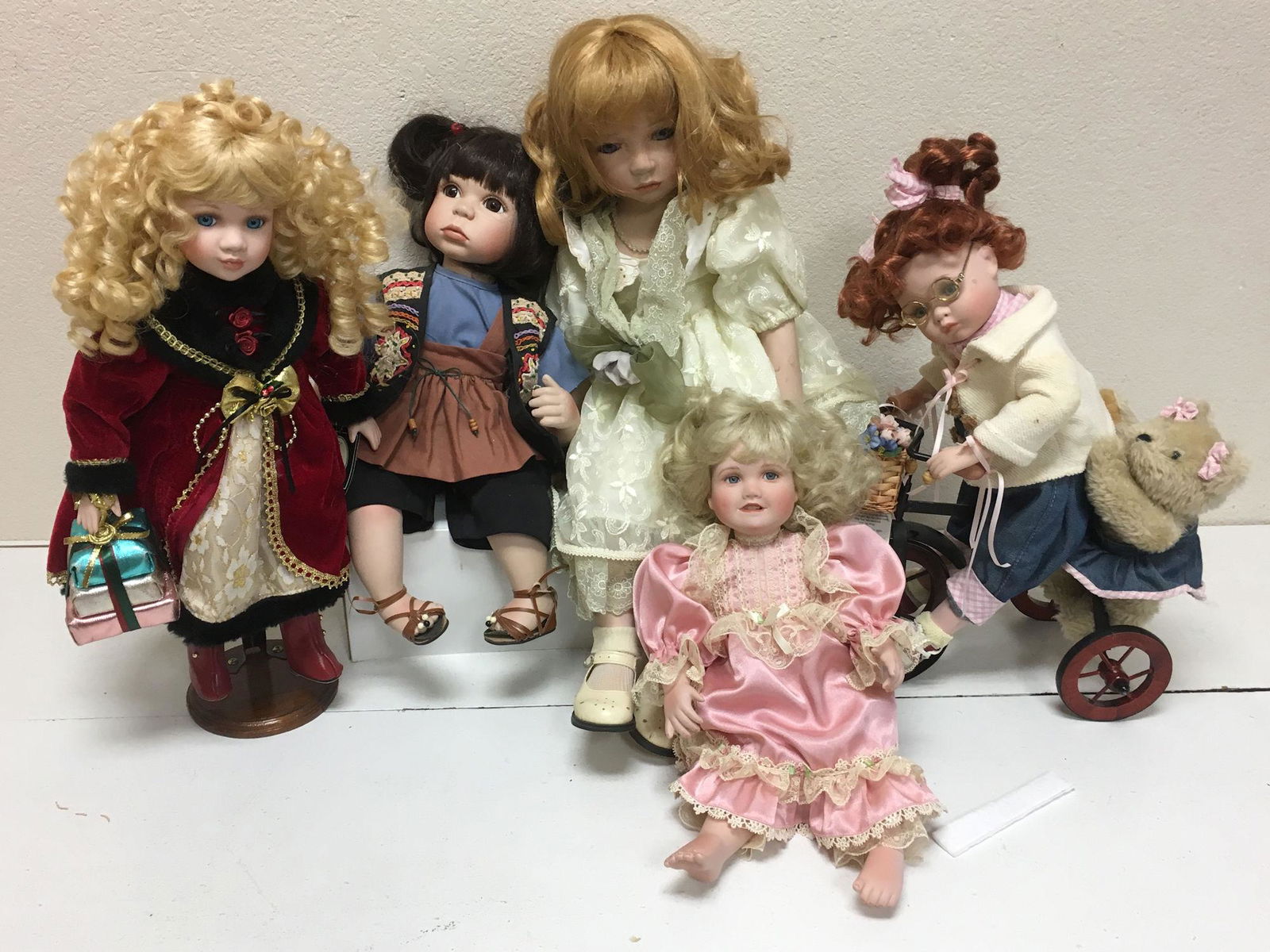 LOT (5) BOXED PORCELAIN DOLLS INCLUDING GEPPEDDO. ALL (1 of 1)
