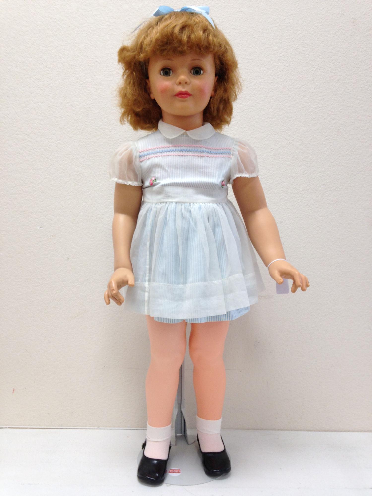 IDEAL VINYL PATTI PLAYPAL DOLL. ALL ITEMS SOLD AS IS. (1 of 1)