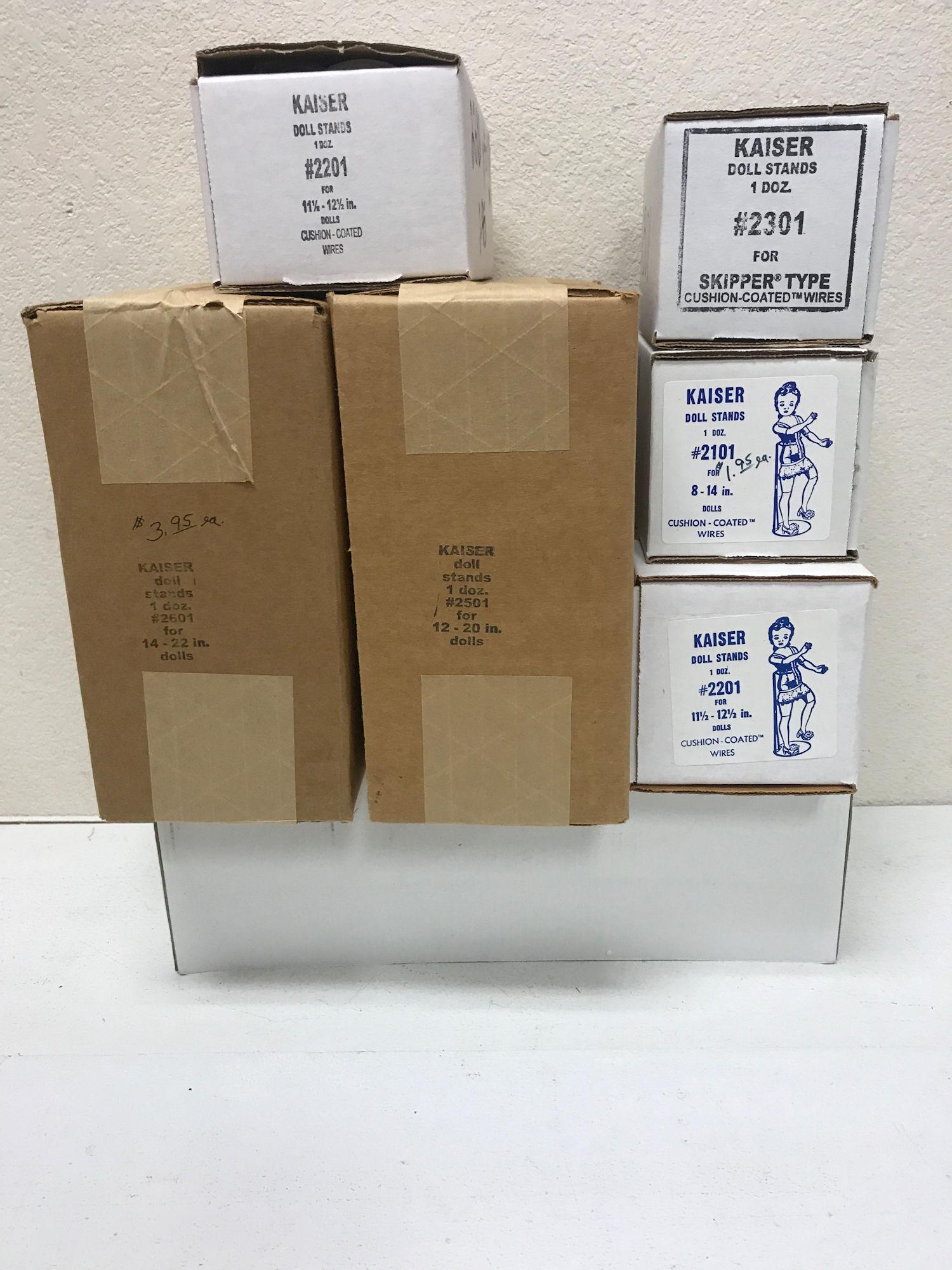 LOT MISC. DOLL STANDS. ALL ITEMS ARE SOLD AS IS. (1 of 1)