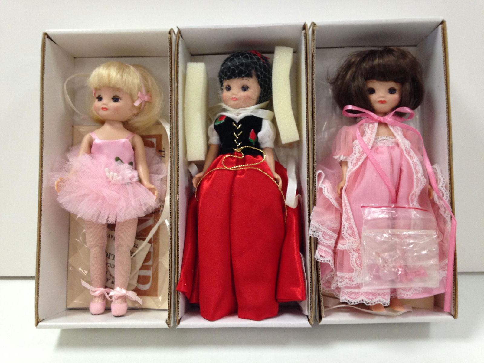 3 BOXED ROBERT TONNER 8" BETSY MCCALL DOLLS. ALL ITEMS (1 of 1)