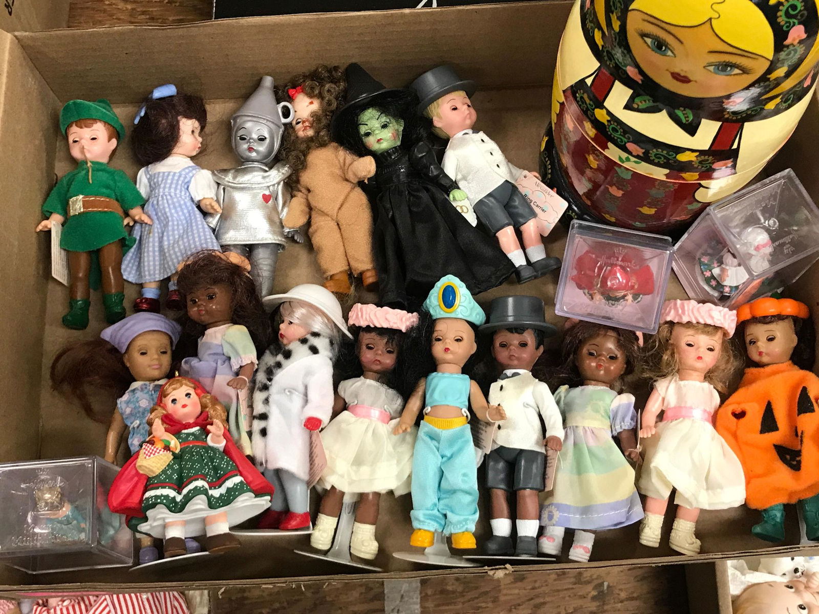 LOT MISC. MCDONALDS MADAME ALEXANDER DOLLS PLUS MADAME (1 of 1)