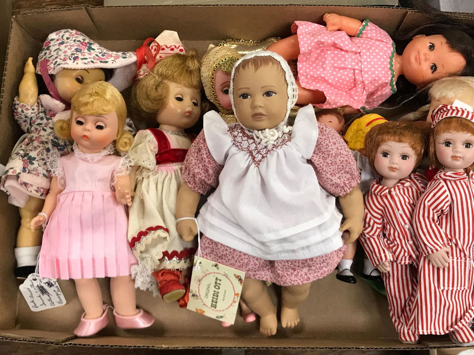 LOT MISC. SMALL DOLLS INCLUDING MADAME ALEXANDER & (1 of 1)