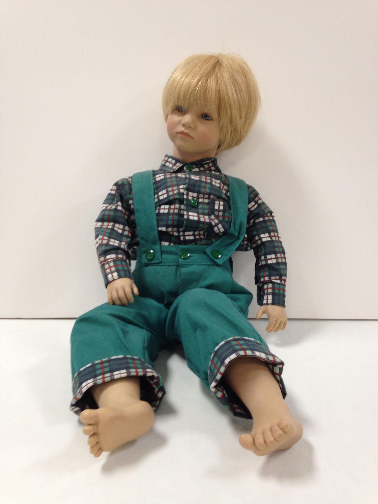 ANNETTE HIMSTEDT BASTIAN DOLL IN BOX. ALL ITEMS ARE: ANNETTE HIMSTEDT BASTIAN DOLL IN BOX. ALL ITEMS ARE SOLD AS IS. CONDITION REPORTS ARE NOT AVAILABLE.